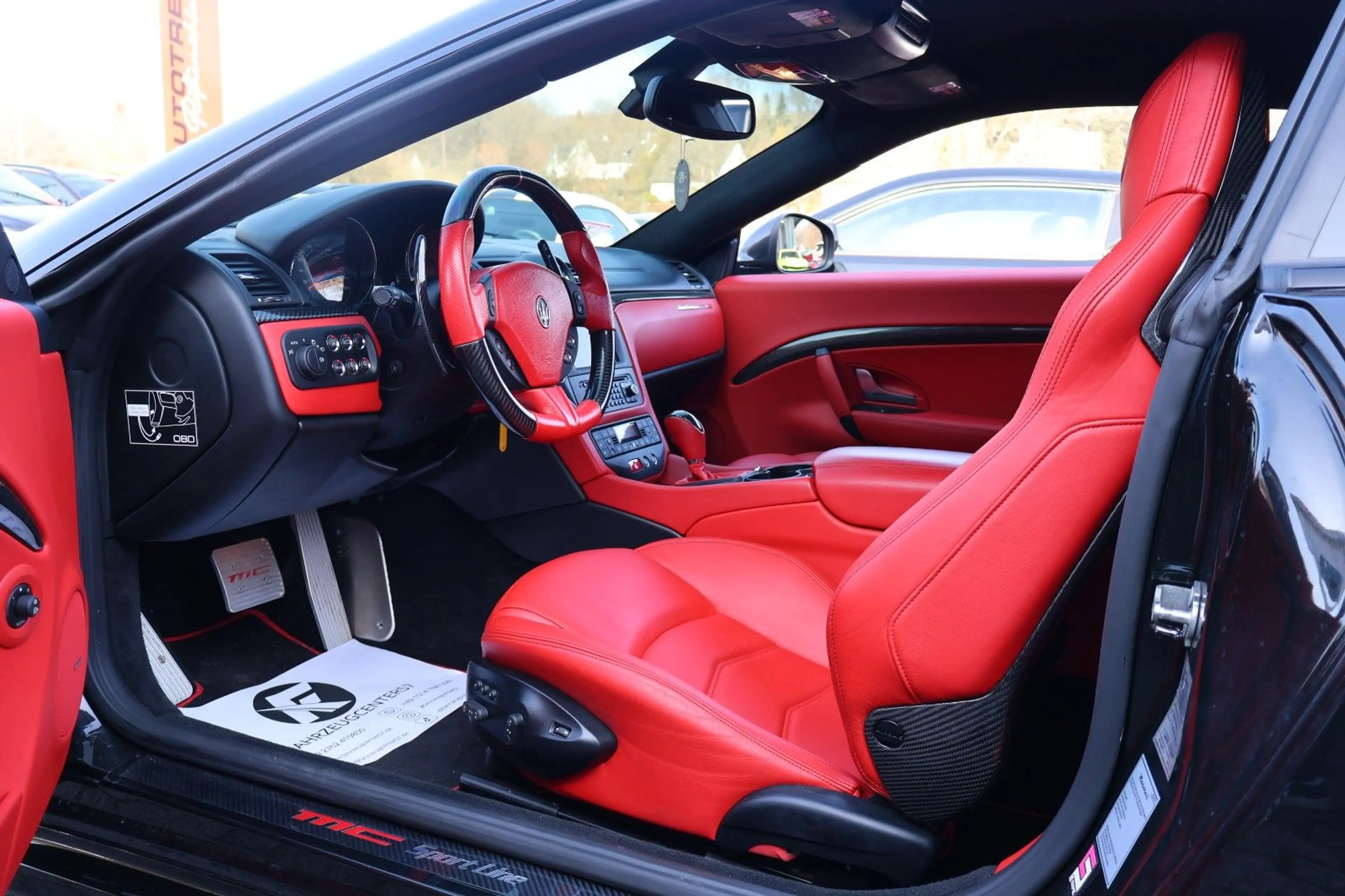 Maserati GranTurismo 4.7L V8 MC/PDC/NAVI/SHZ/BOSE/CARBON — photo 15