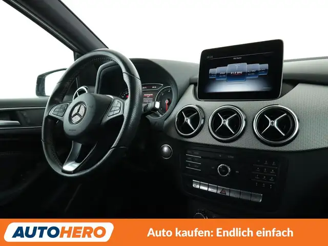 Mercedes-Benz B-Class view 13