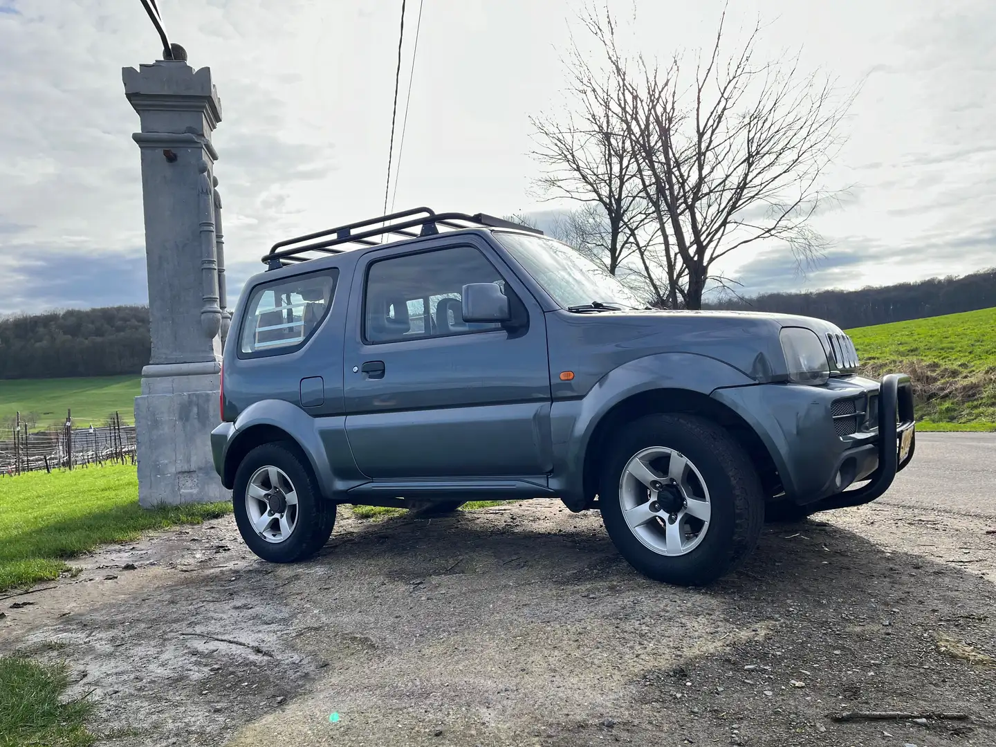 Suzuki Jimny 1.3 Exclusive Šedá - 2