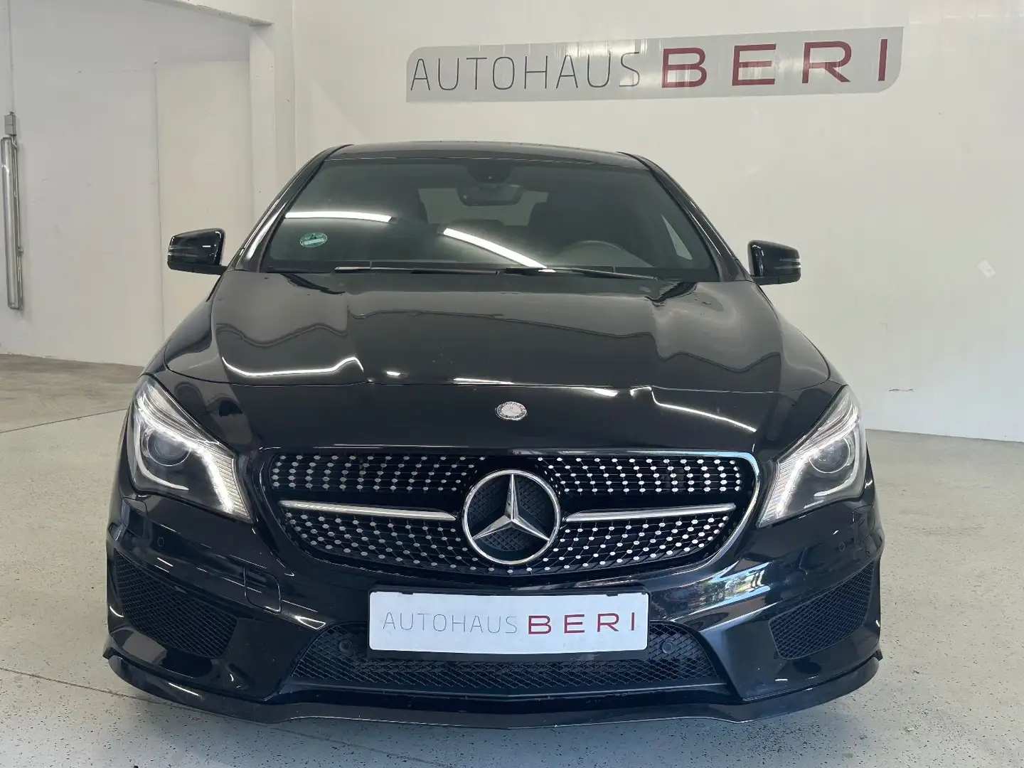 Mercedes-Benz CLA 200 AMG*Night*Kamera*Standheizung Zwart - 2