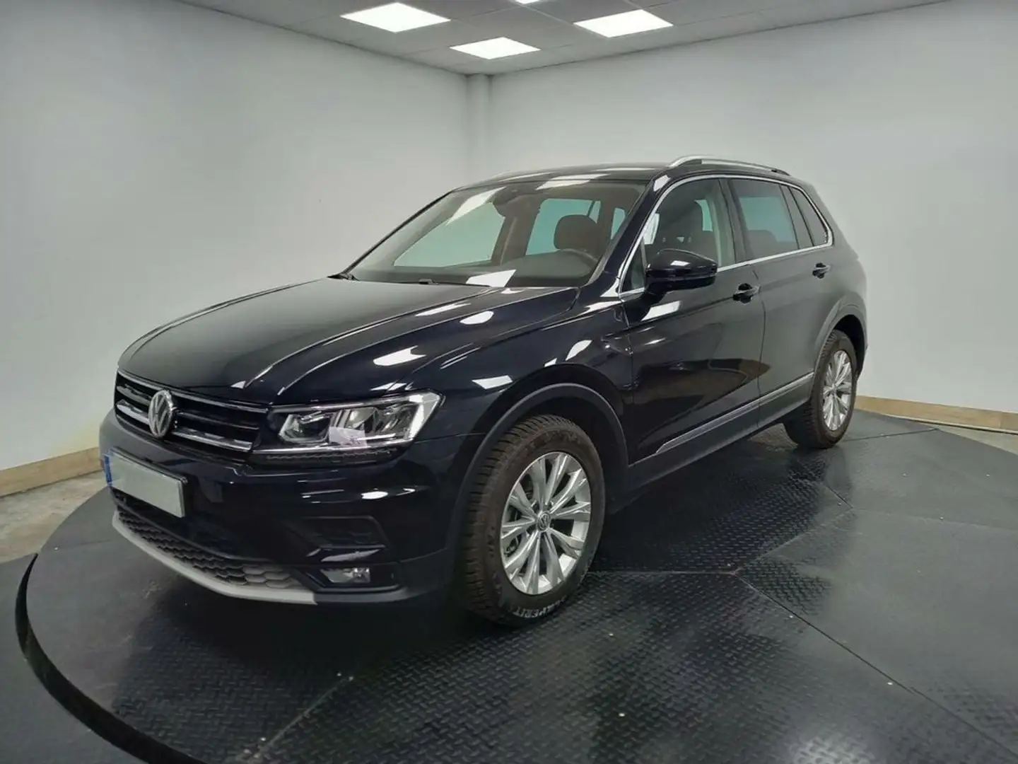 Volkswagen Tiguan 2.0 TDi SCR Comfortline (EU6.2) Module Noir - 1