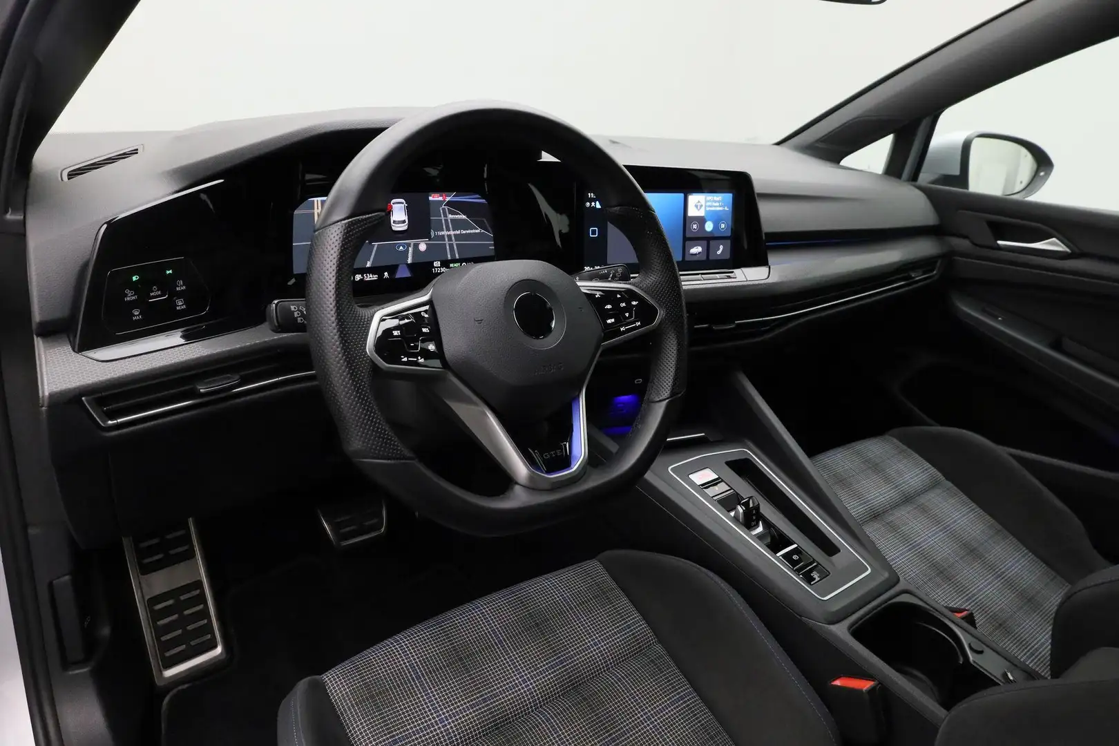Volkswagen Golf 1.4 245 pk DSG eHybrid GTE | Navigatie | Parkeerse Argento - 2