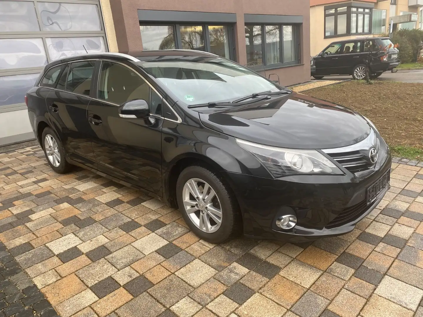 Toyota Avensis Kombi Life 2,0 D4-D original wenig KM Schwarz - 2