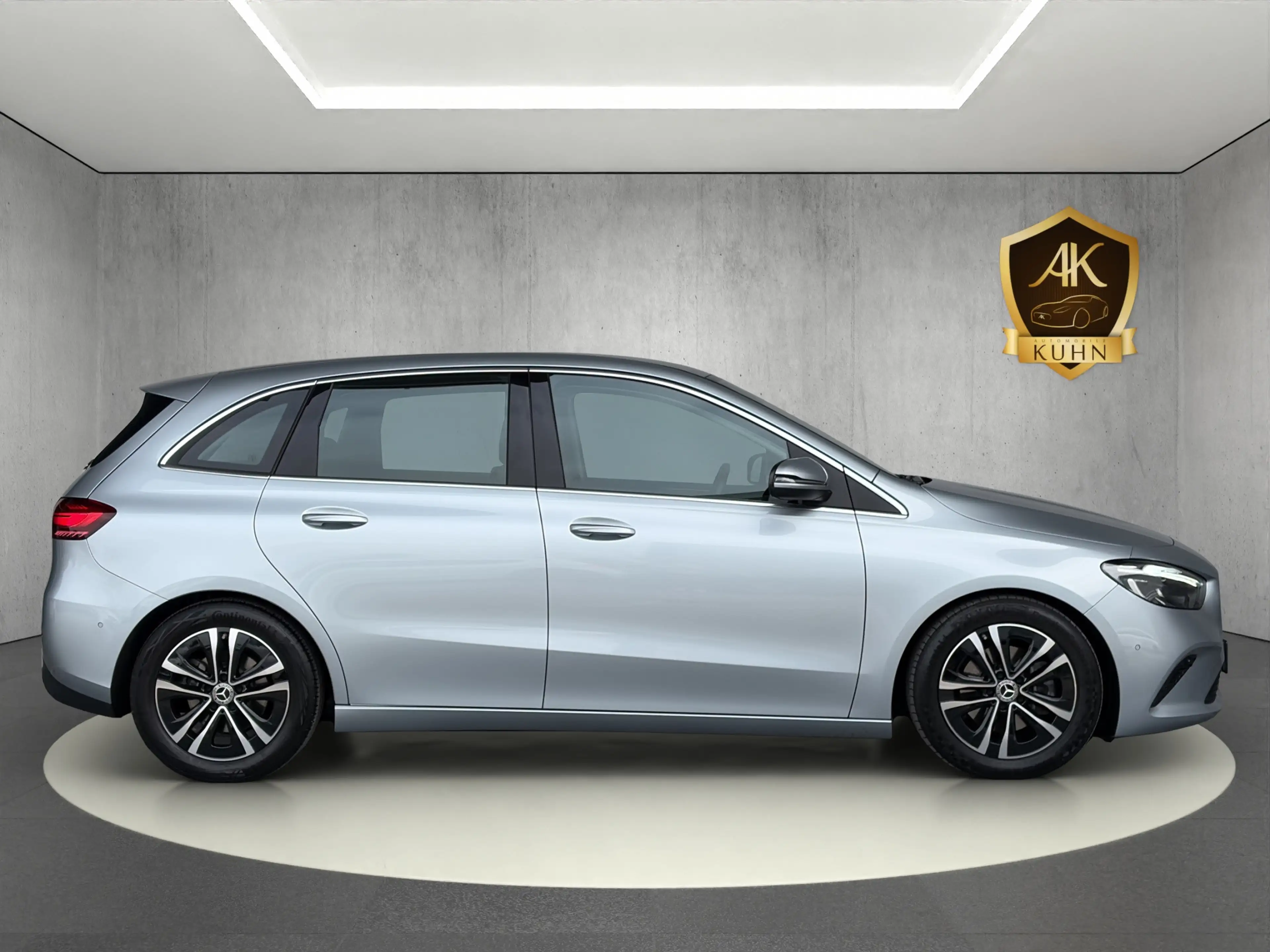 Mercedes-Benz B 200 * — photo 9
