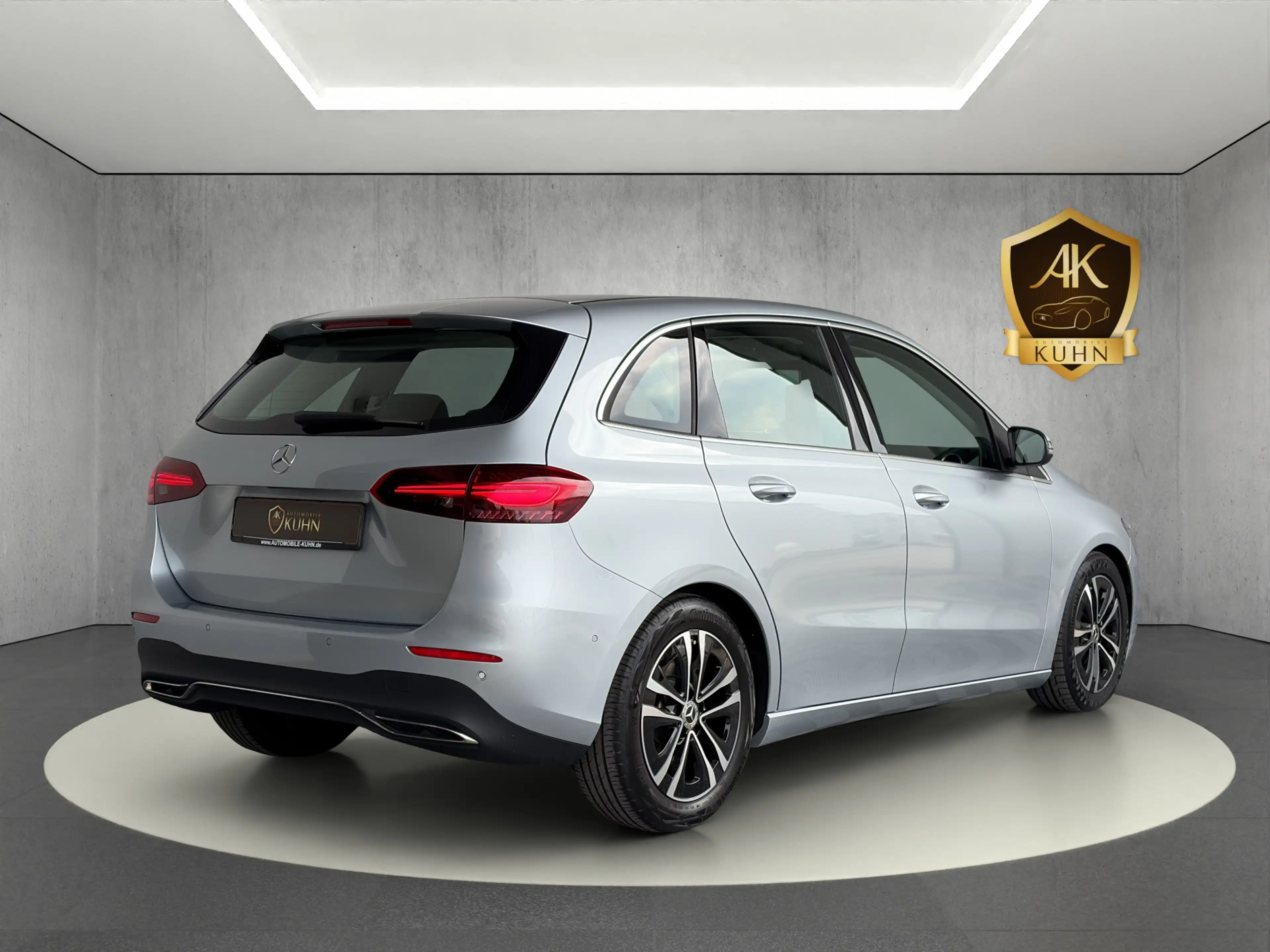 Mercedes-Benz B 200 * — photo 8