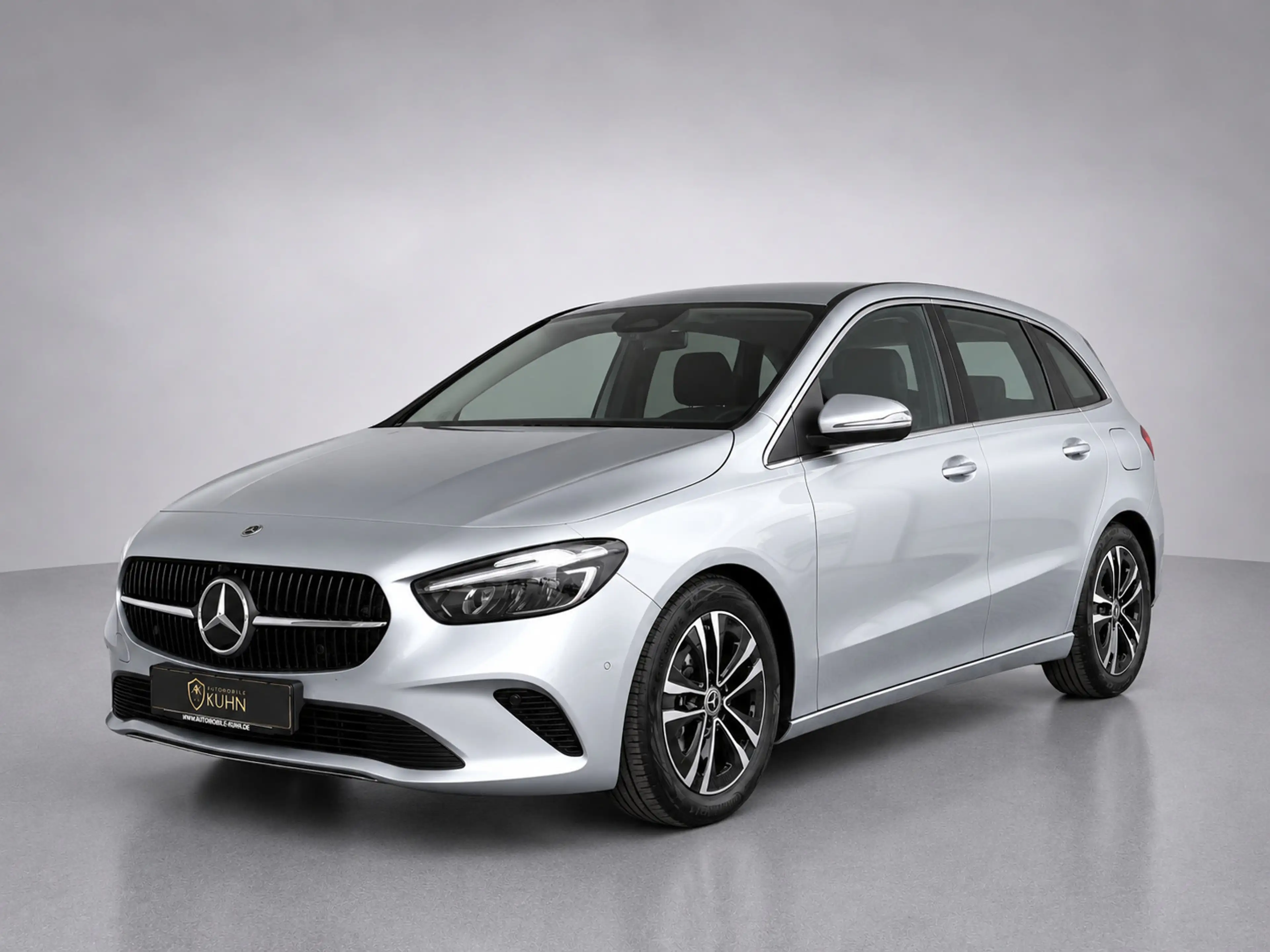 Mercedes-Benz B 200 *