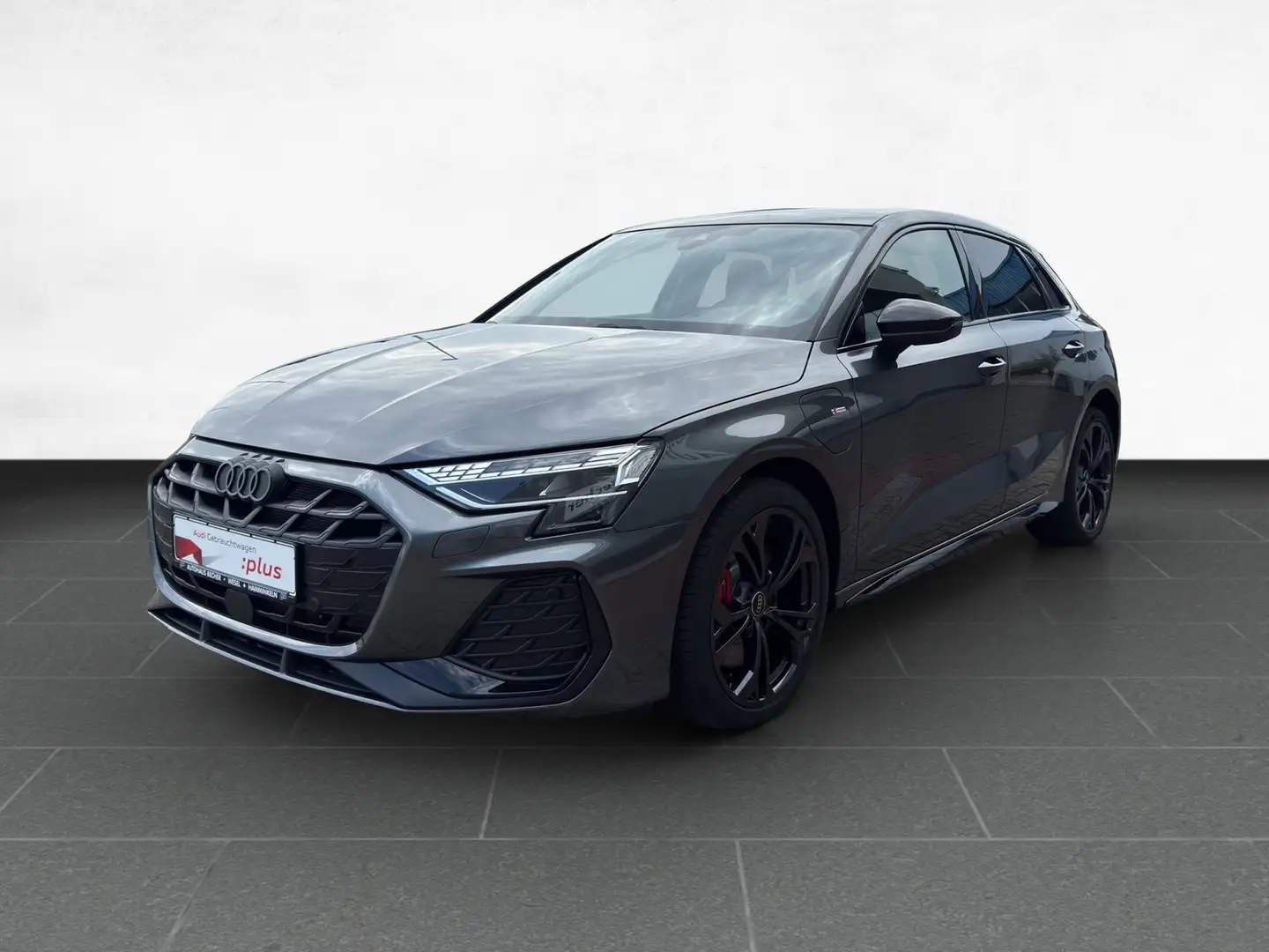 Audi A3 Sportb S line 45 TFSI e S tronic /Pano/HuD Grau - 2
