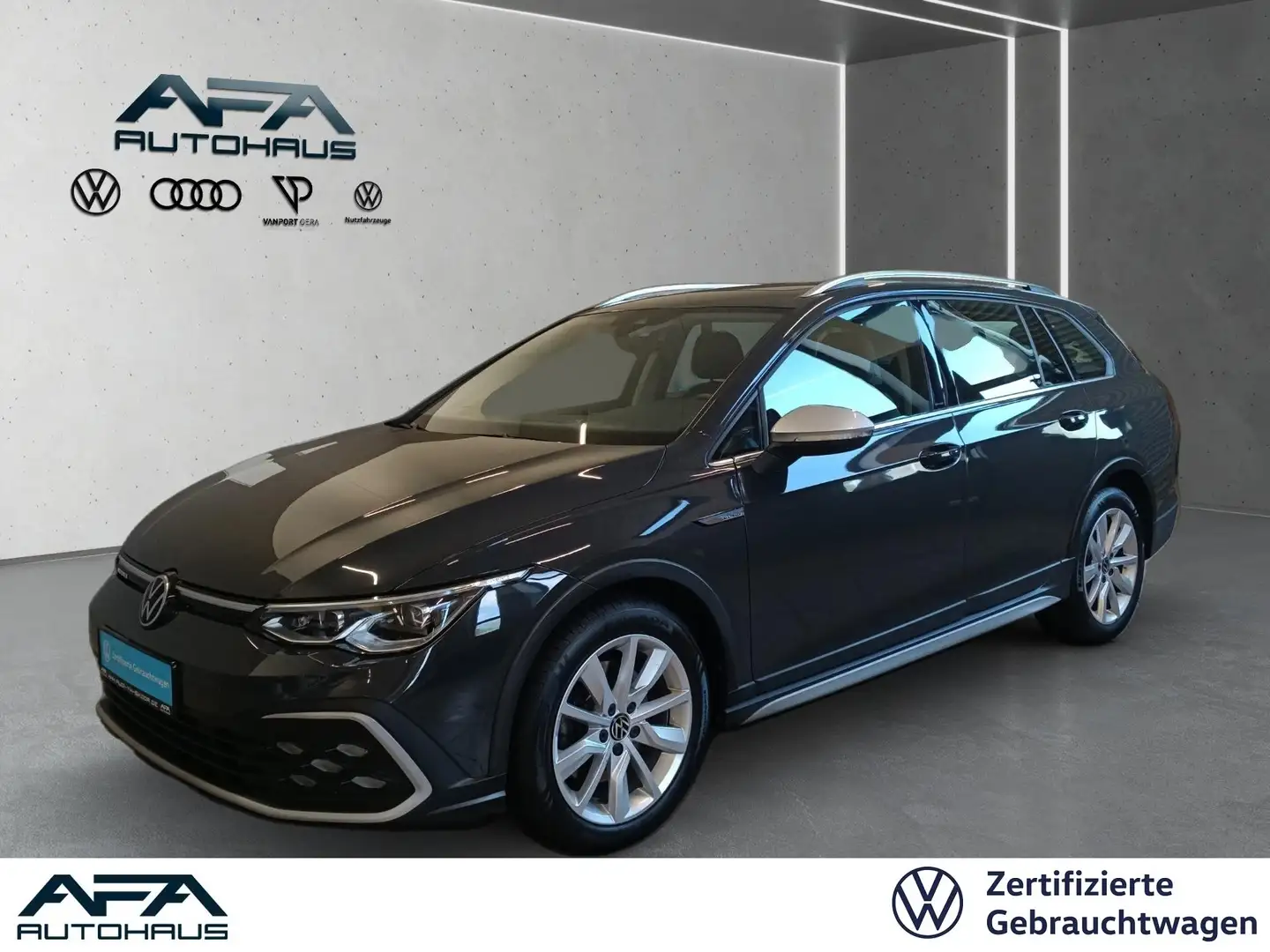 Volkswagen Golf VIII Alltrack 2,0 TDI 4M DSG AHK*Pano*Matrix Grigio - 1