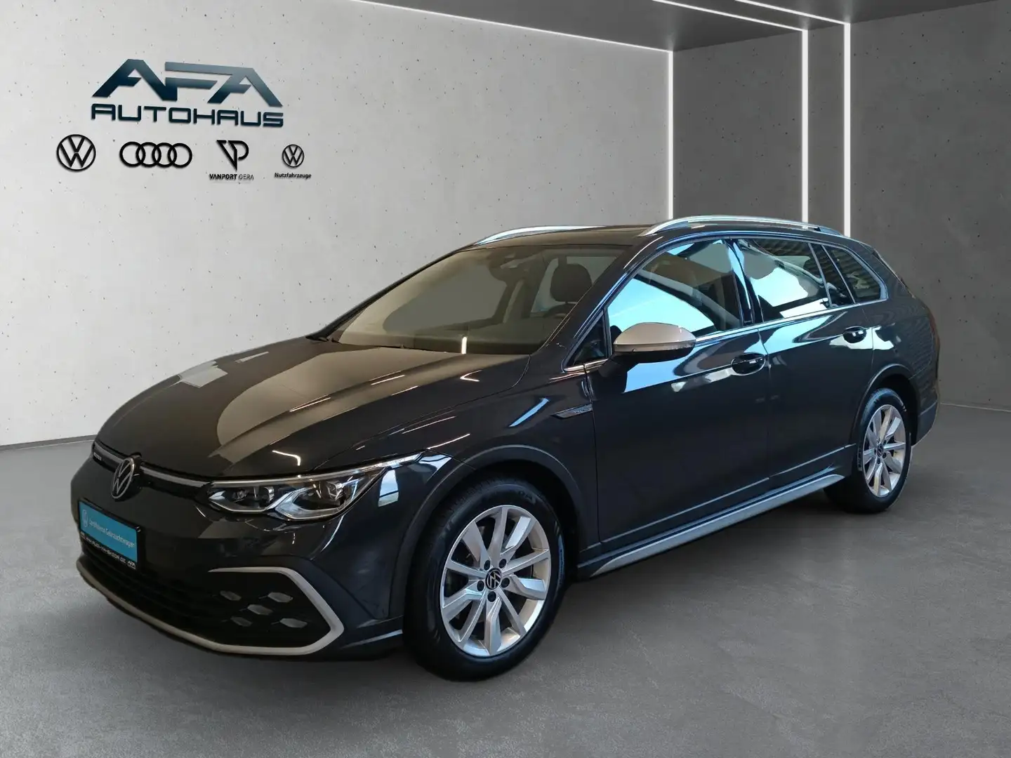 Volkswagen Golf VIII Alltrack 2,0 TDI 4M DSG AHK*Pano*Matrix Grigio - 2