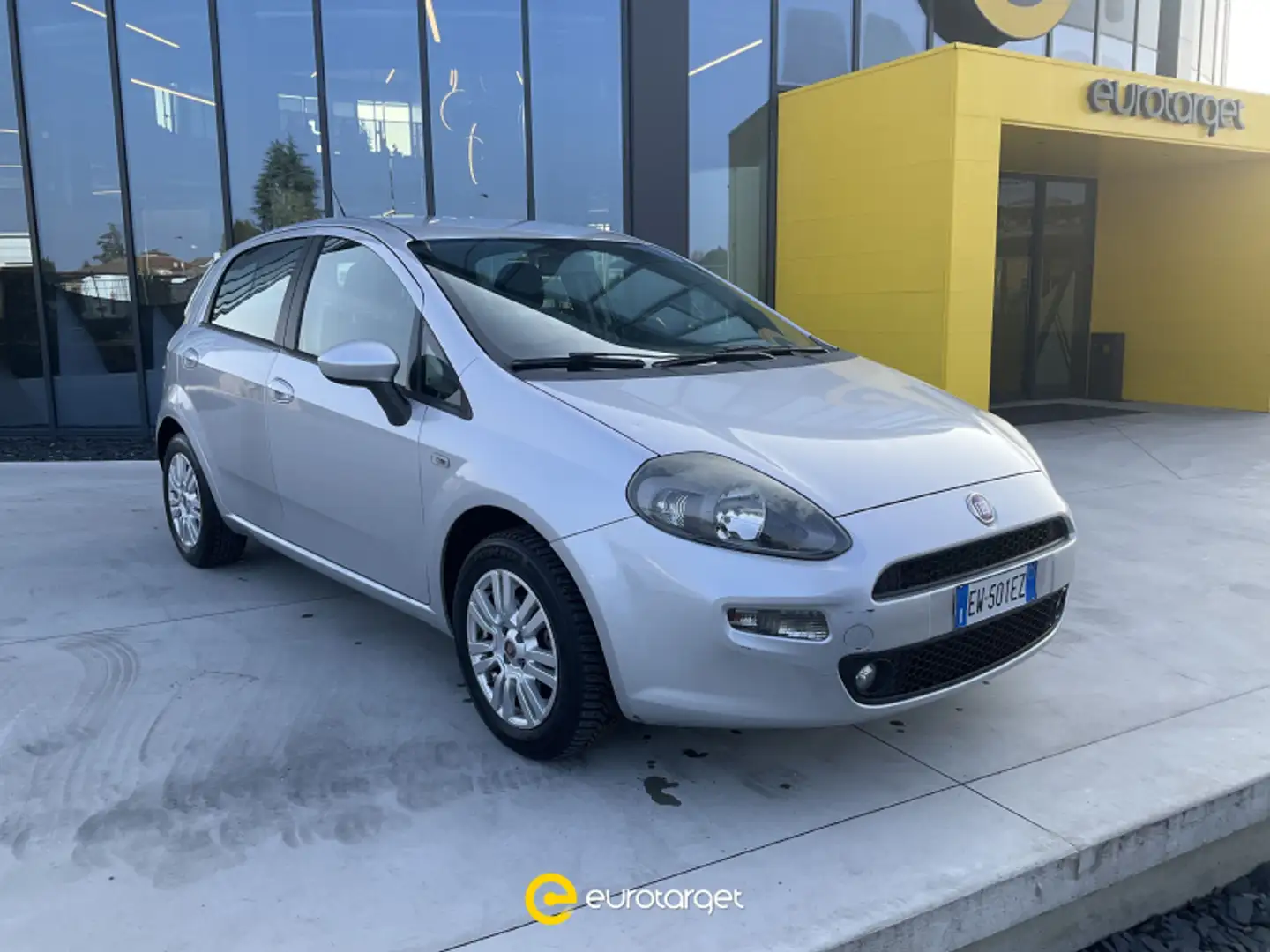 Fiat Punto 1.3 MJT II 75 CV 5 porte Lounge Plateado - 1