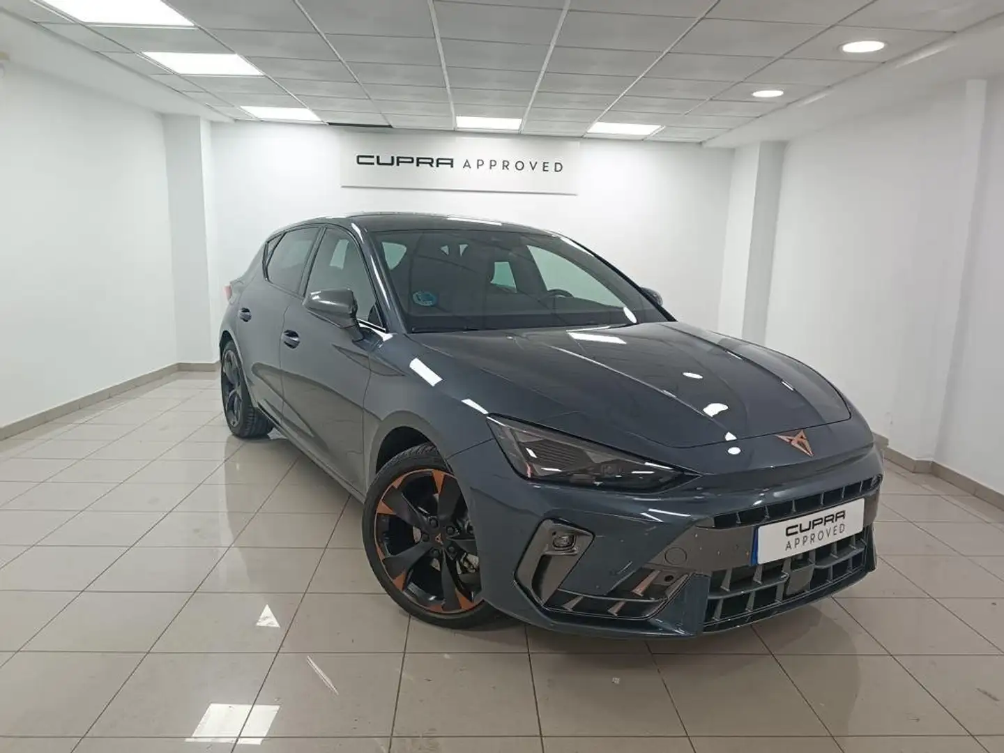 CUPRA Leon 1.5 eTSI 110 DSG Gris - 1