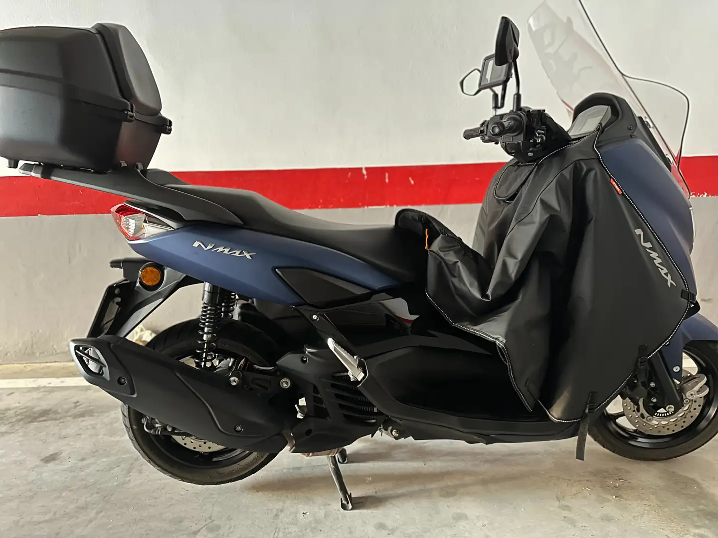 Yamaha NMAX 125cc Blau - 2
