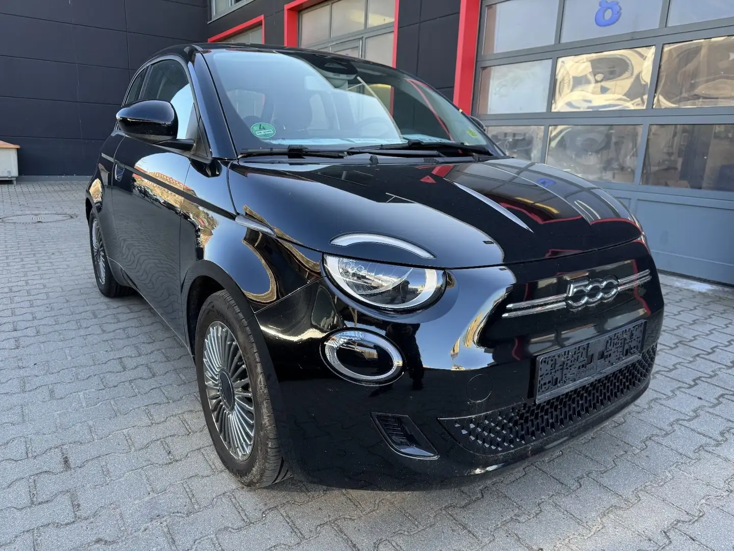 Fiat 500e Icon Carplay Klimaautomatik - Navigation Zwart - 1