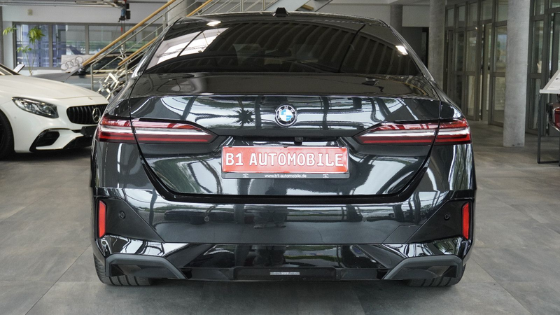 BMW 540 d Limousine xDrive M Sport*HEAD-UP*STHZ*360°* — photo 6