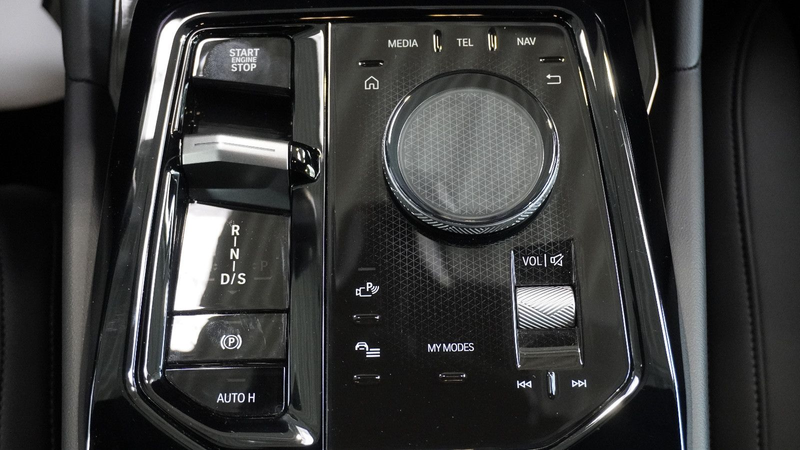 BMW 540 d Limousine xDrive M Sport*HEAD-UP*STHZ*360°* — photo 12