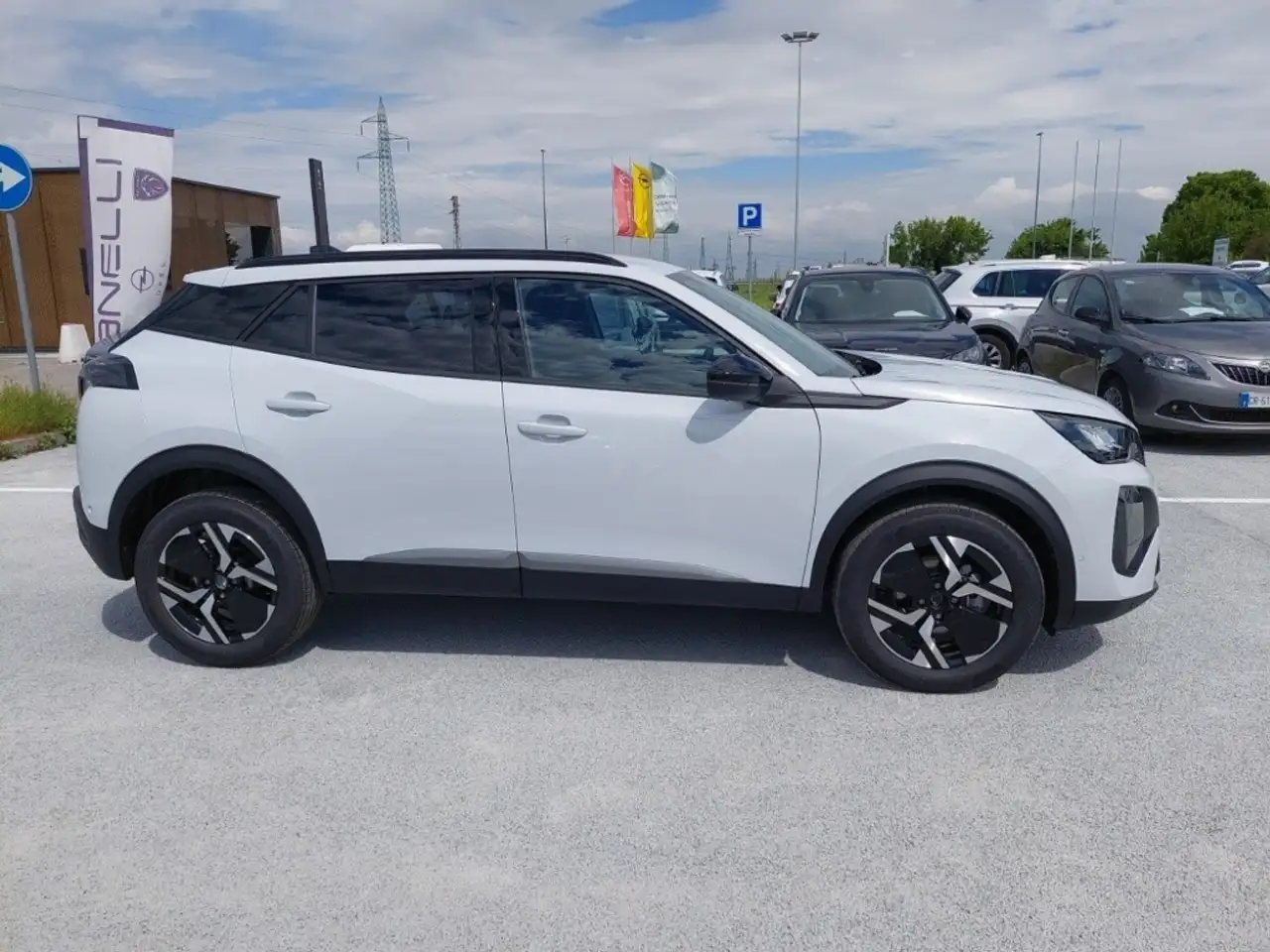 Peugeot 2008 Allure PureTech 100 S&S 4
