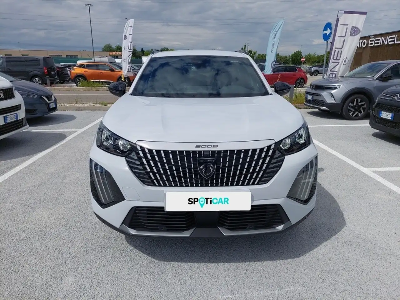 Peugeot 2008 Allure PureTech 100 S&S 3