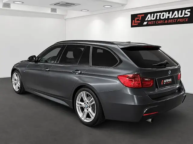 BMW 3 Series view 3