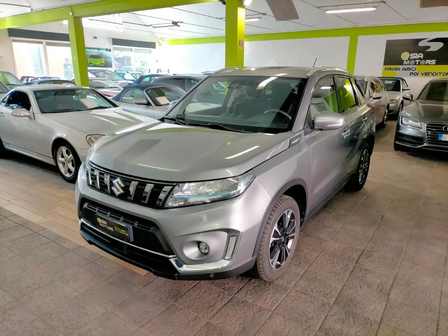 Suzuki Vitara Vitara 1.4h Easy Starview 2wd auto UNICO P. Grau - 1