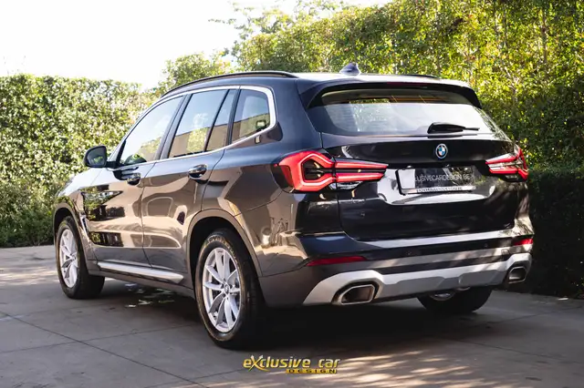 BMW X3 view 7