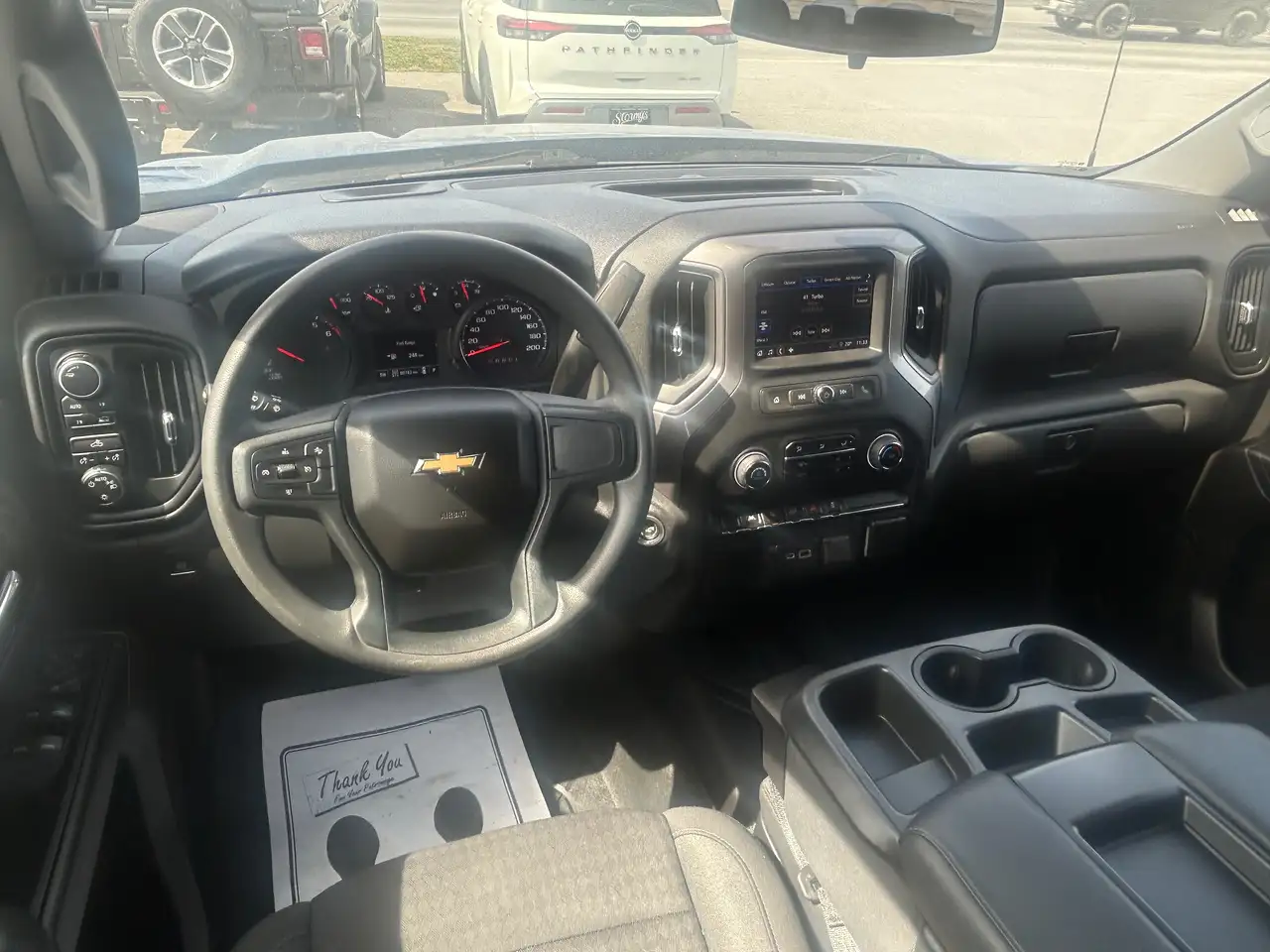 Chevrolet Silverado 1500 снимка Chevrolet Silverado 1500