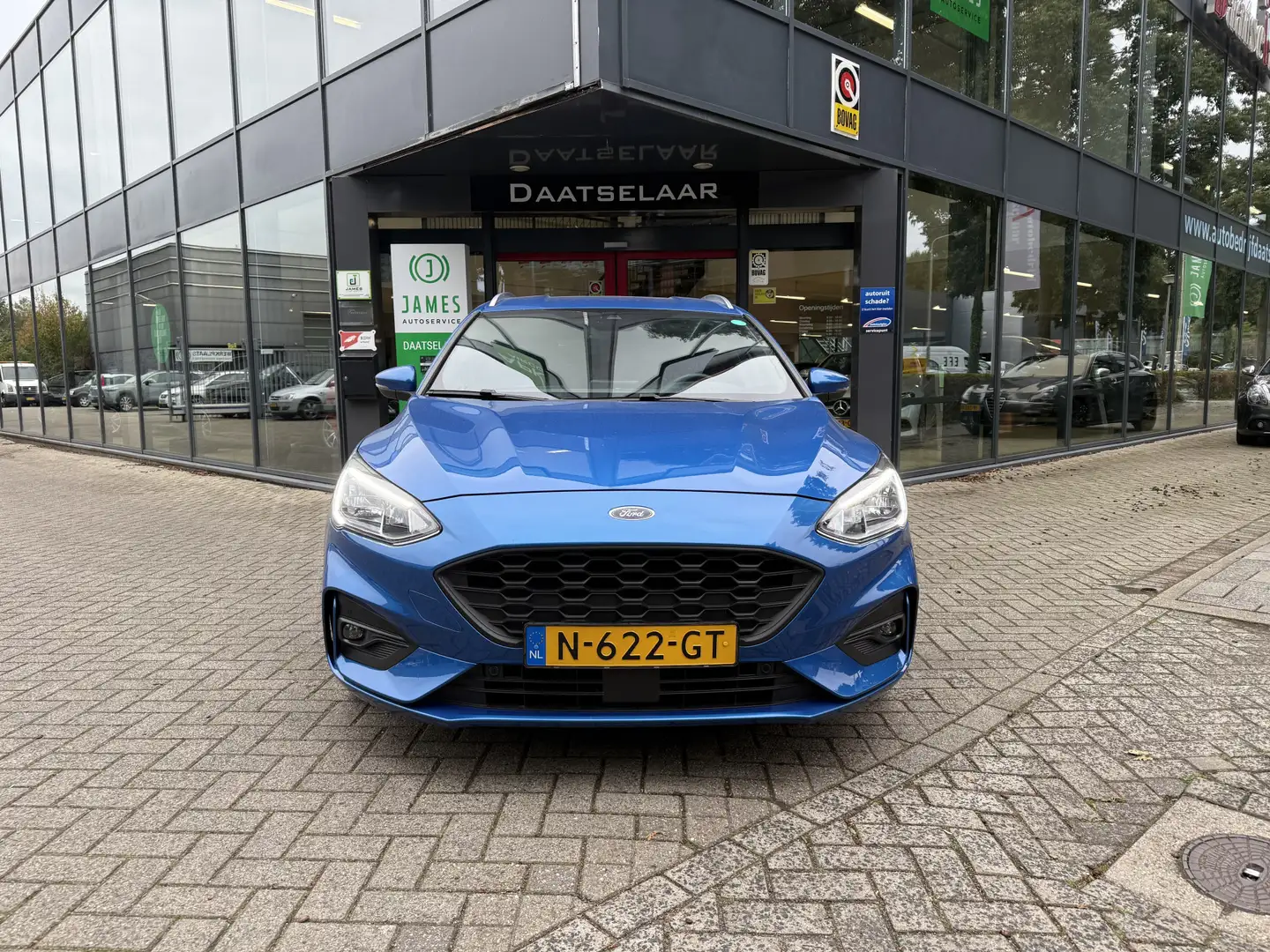 Ford Focus Wagon 1.0 EcoBoost Hybrid Titanium X St-Line Blauw - 2