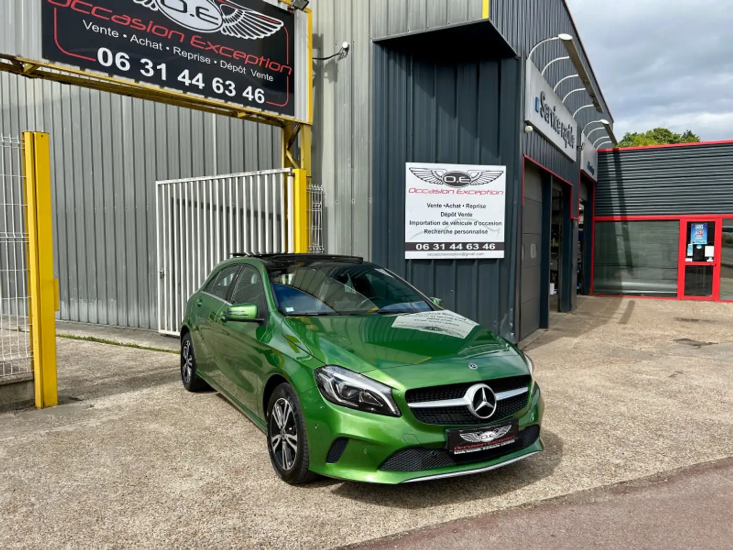 Mercedes-Benz A 180 180 D BUSINESS Vert - 1