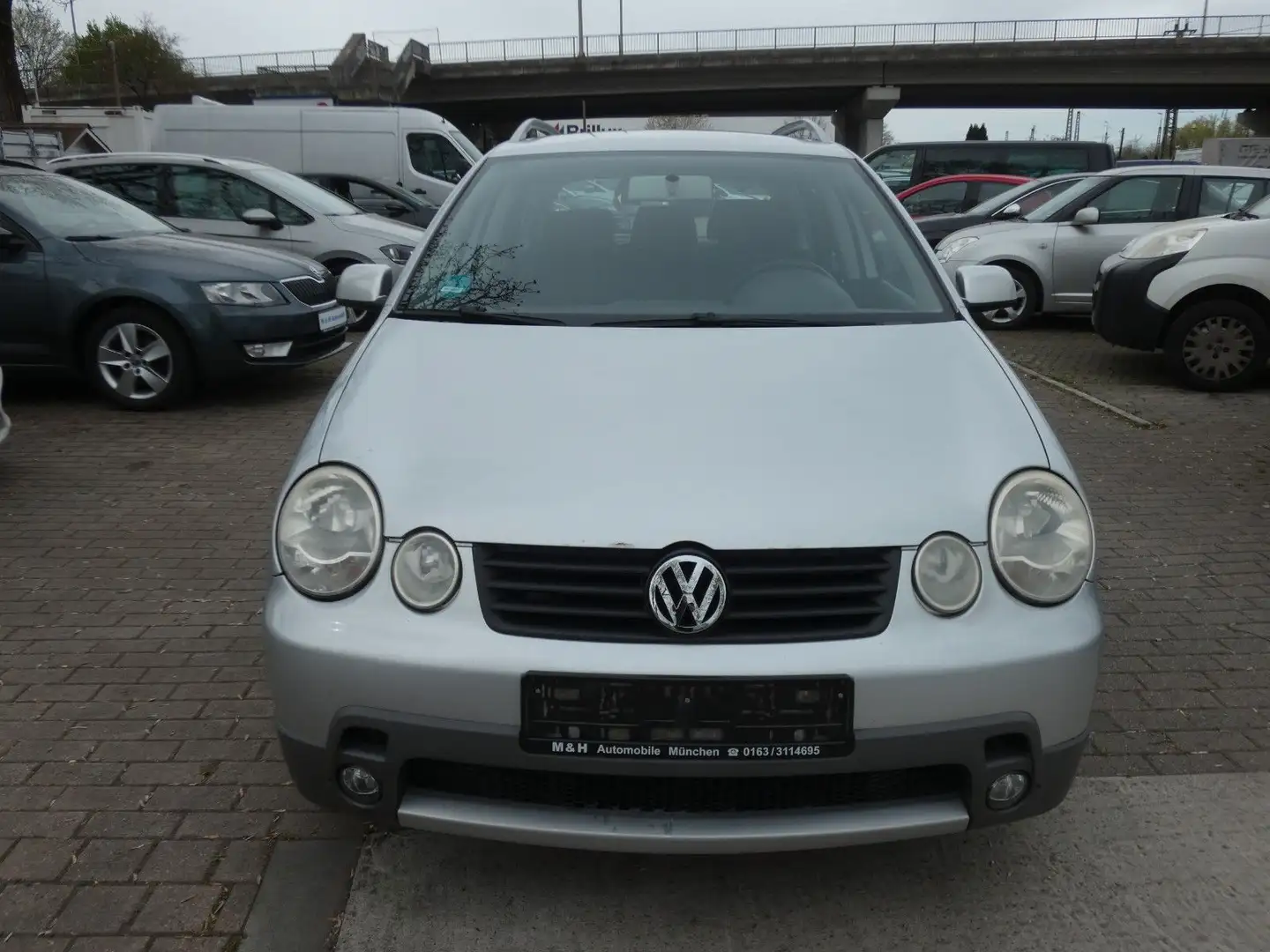 Volkswagen Polo Cross  IV Fun Plateado - 2
