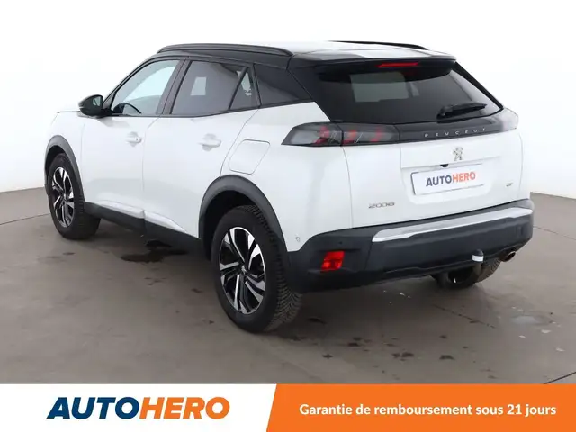 Peugeot 2008 view 4