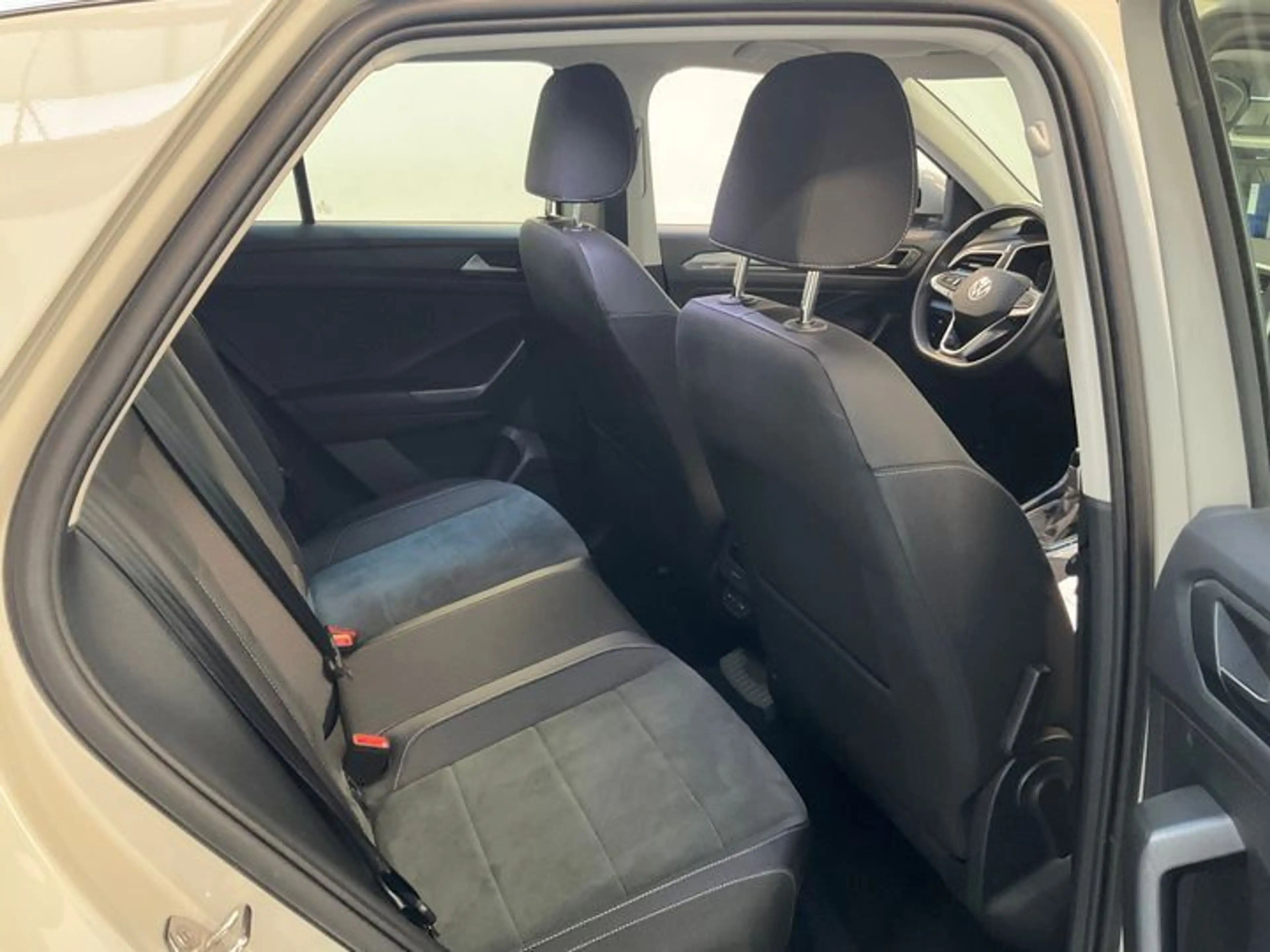 Volkswagen T-Roc Style 150PS DSG #IQ-Drive #Alcantara #APP — photo 6