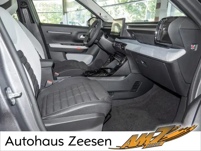 Citroen C3 Aircross view 2
