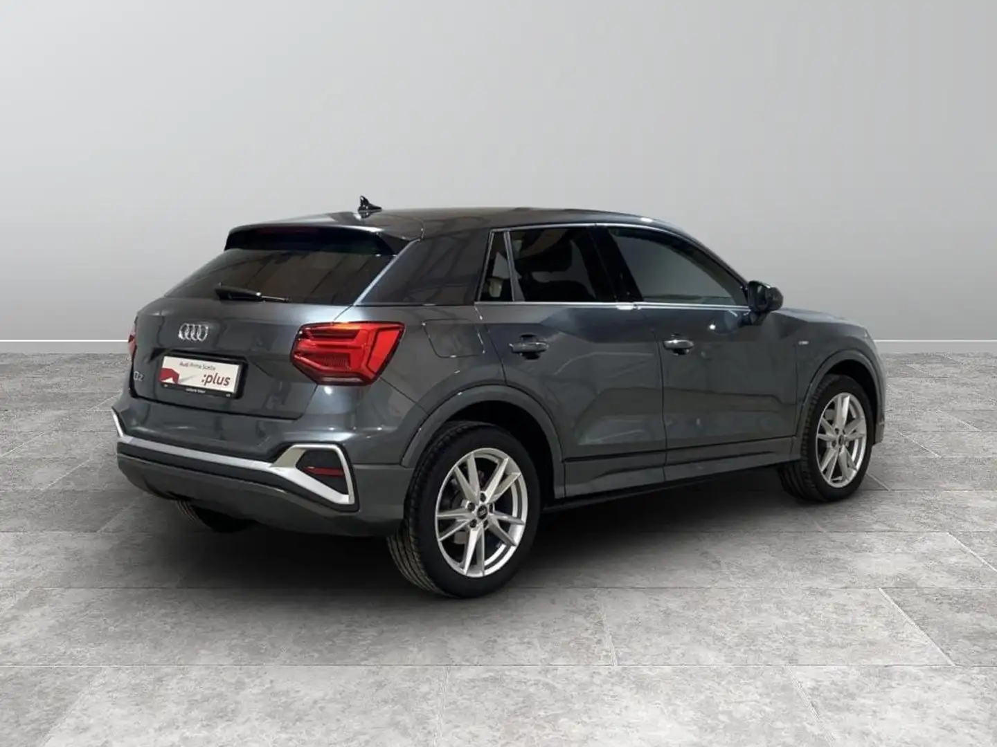 Audi Q2 35 2.0 tdi S line Edition s-tronic Grigio - 2