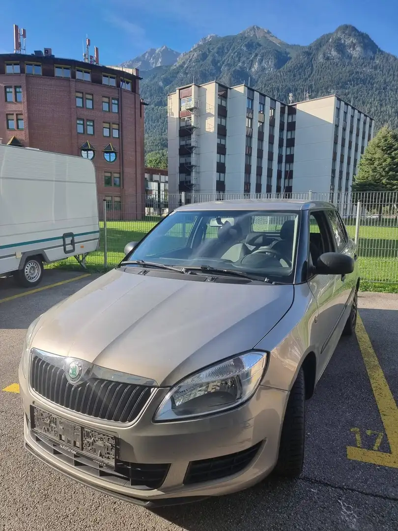Skoda Fabia Fabia Ambiente 1,2 Ambiente Grau - 1