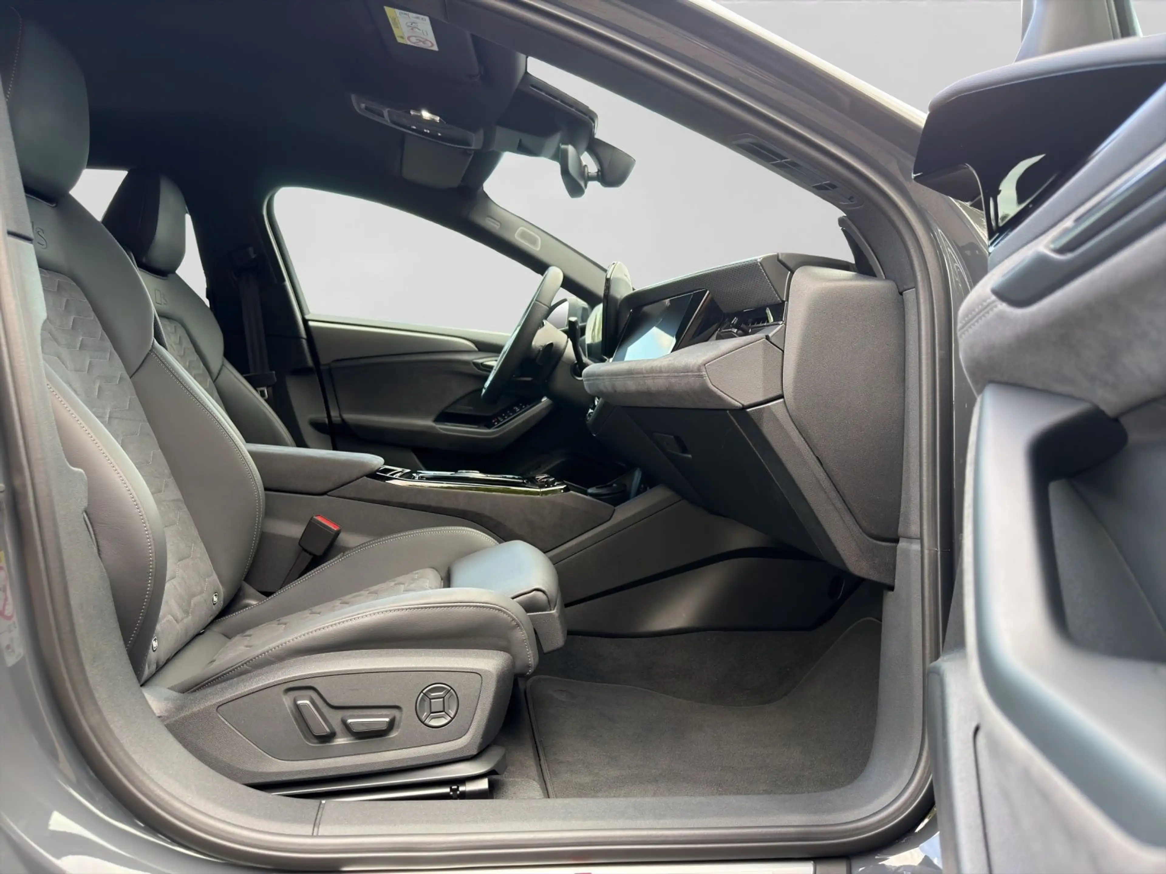 Audi A6 e-tron perfor. S LINE LM21 LUFT AHK — photo 4