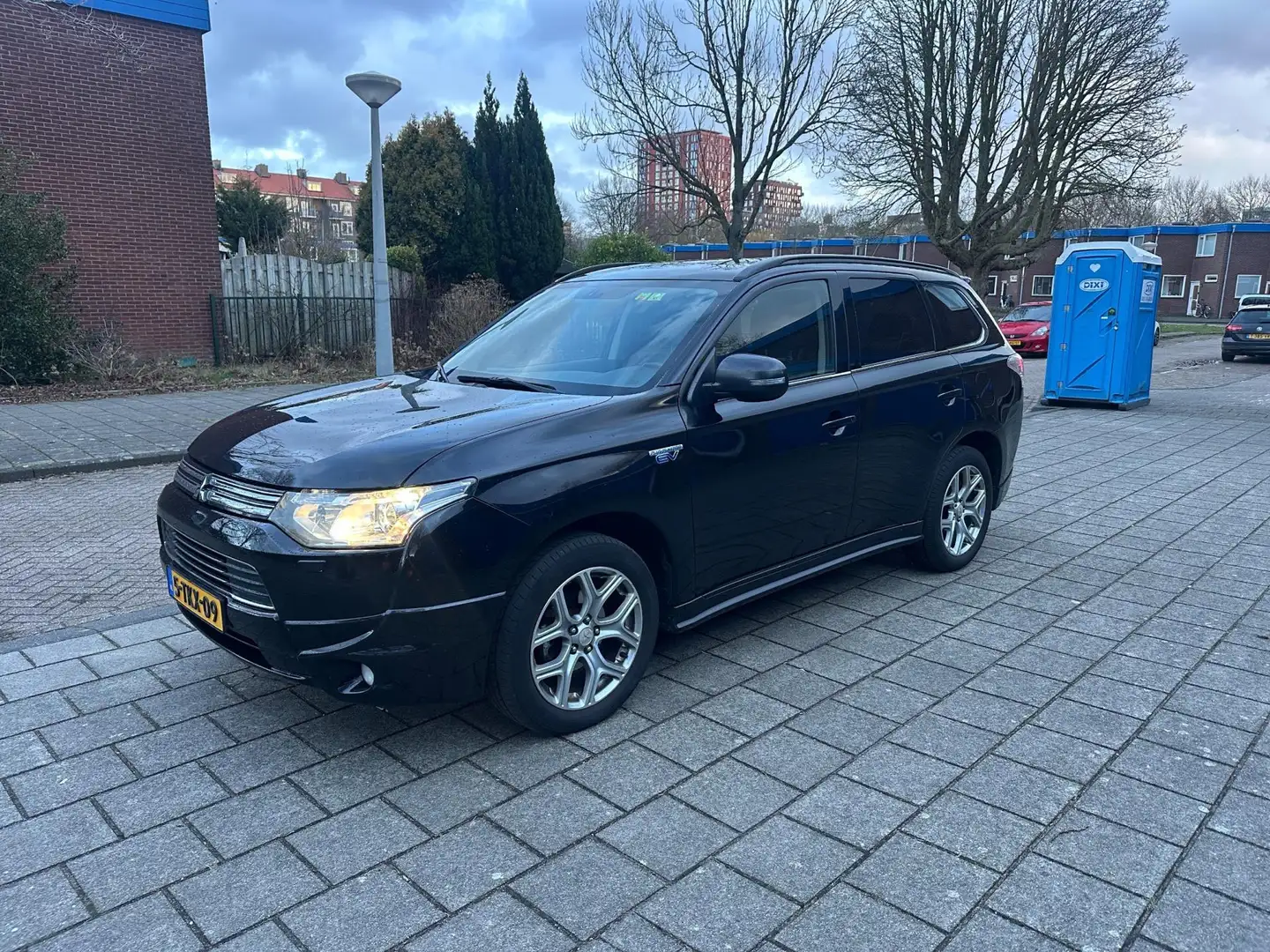 Mitsubishi Outlander 2.0 PHEV Instyle Plug-in Hybrid Leder 1-eigenaar Schwarz - 1