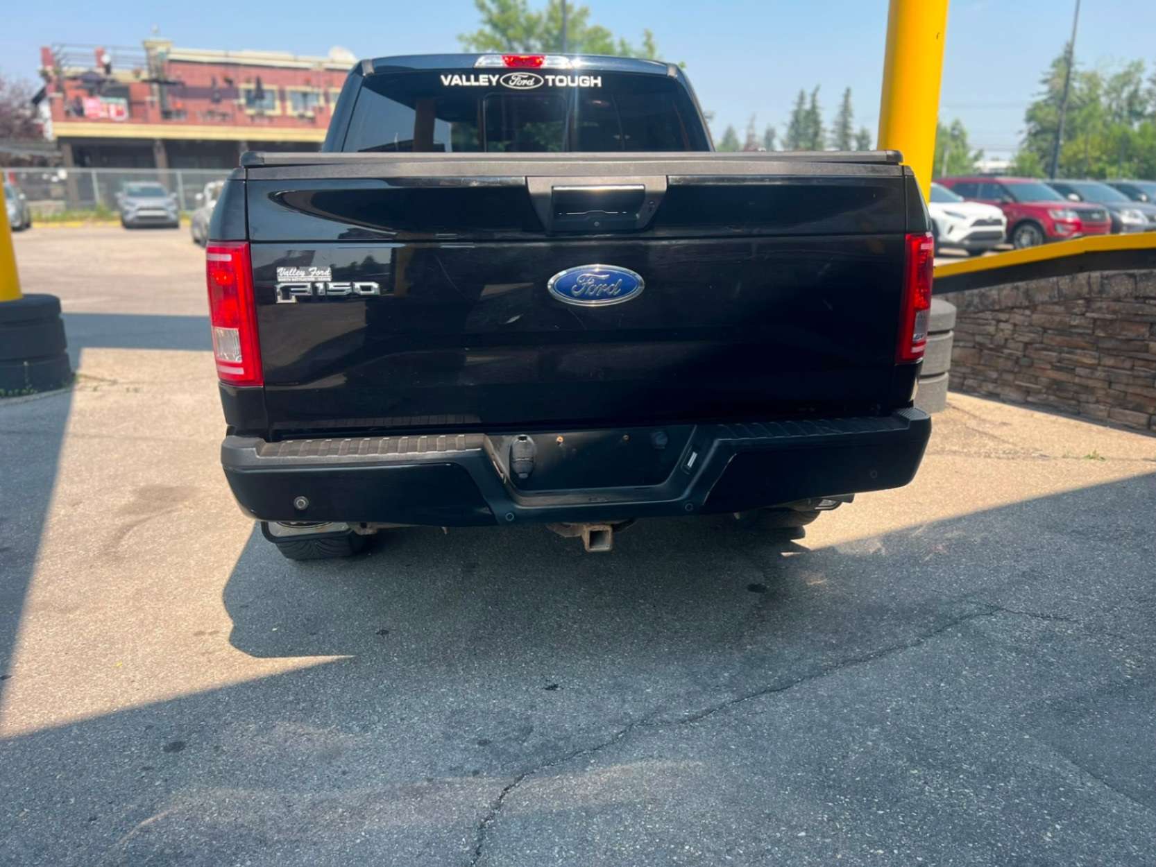 2017 Ford F-150 4WD SuperCrew 145 XL — снимка 1