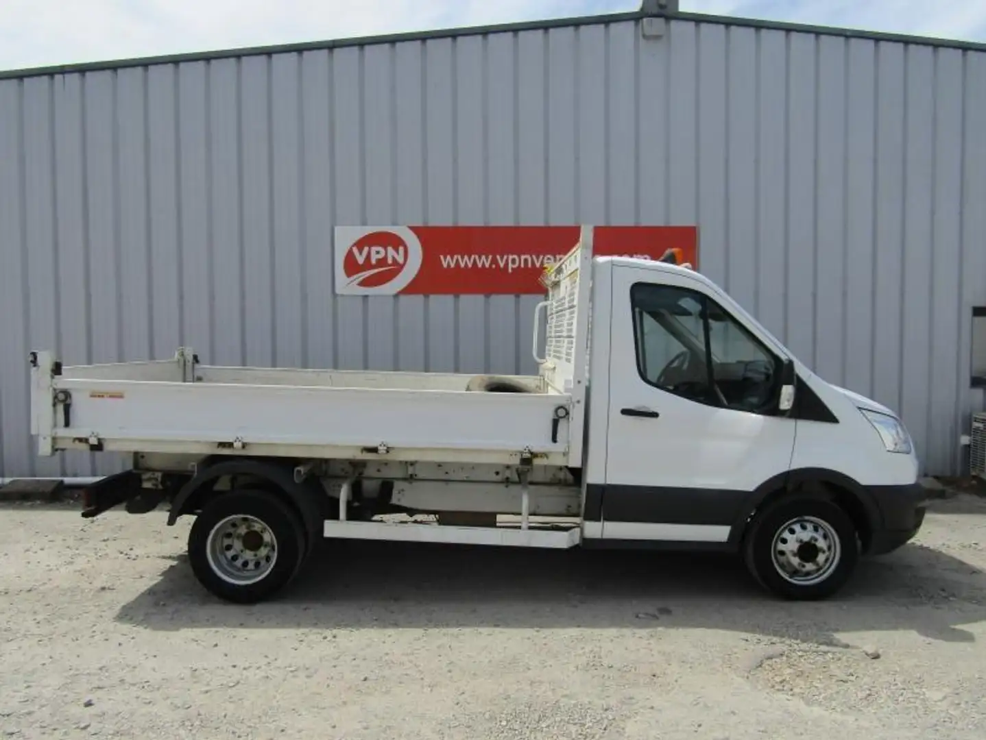 Ford Transit Benne 2.0 EcoBlue 170ch Trend Blanc - 2
