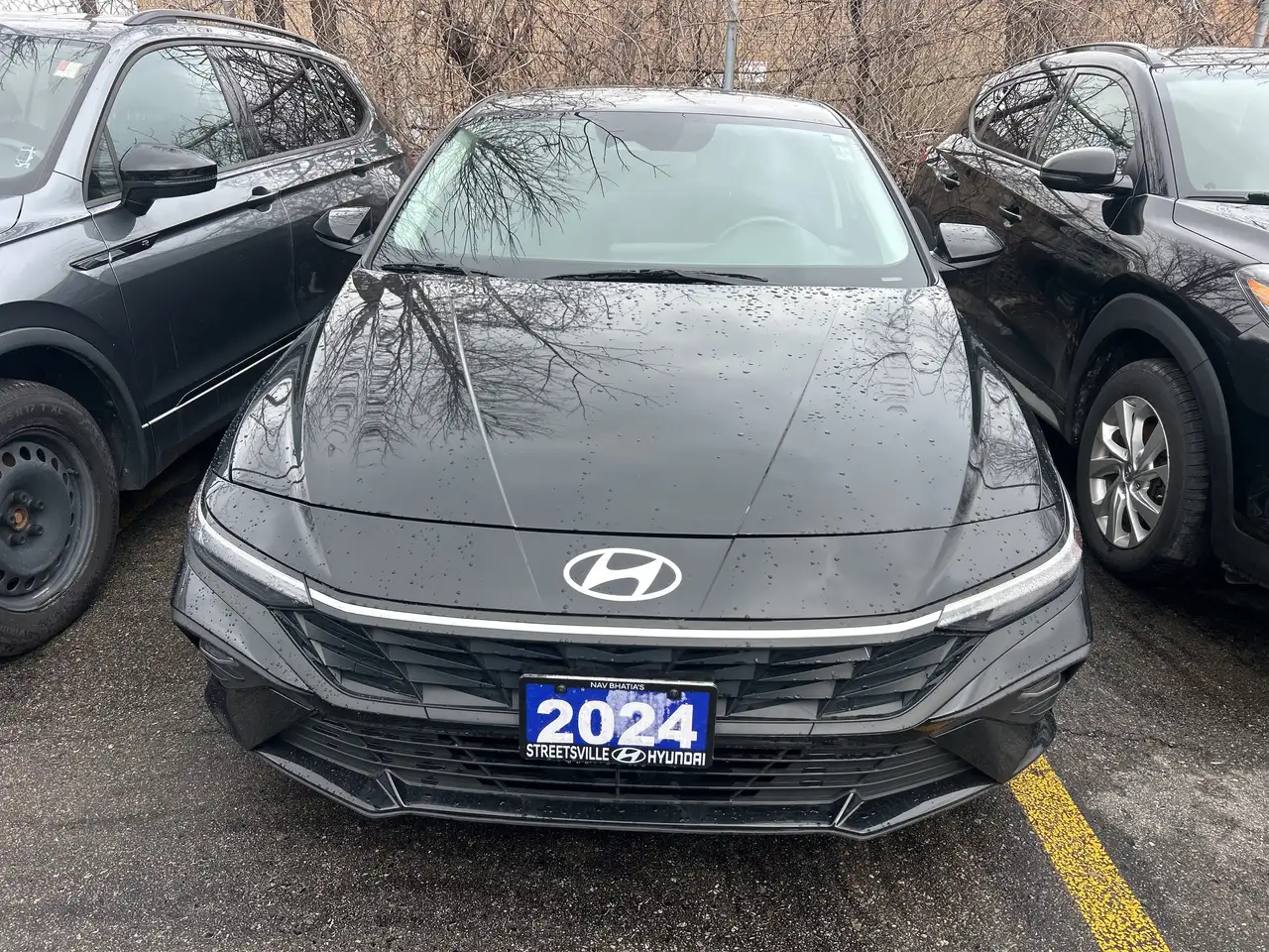 Hyundai ELANTRA снимка Hyundai ELANTRA