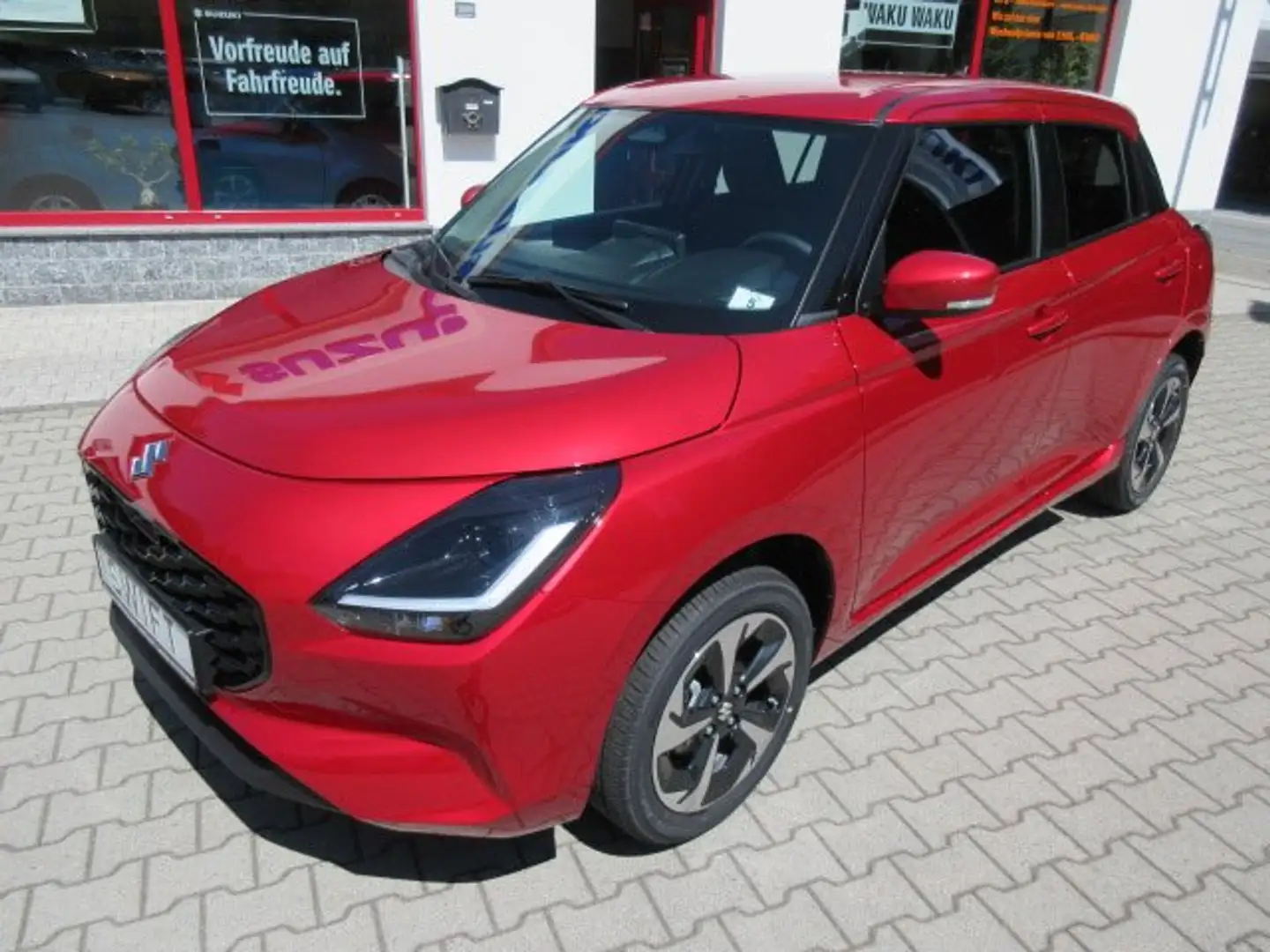 Suzuki Swift 1.2 Hybrid Allgrip MT Comfort+ Rood - 2