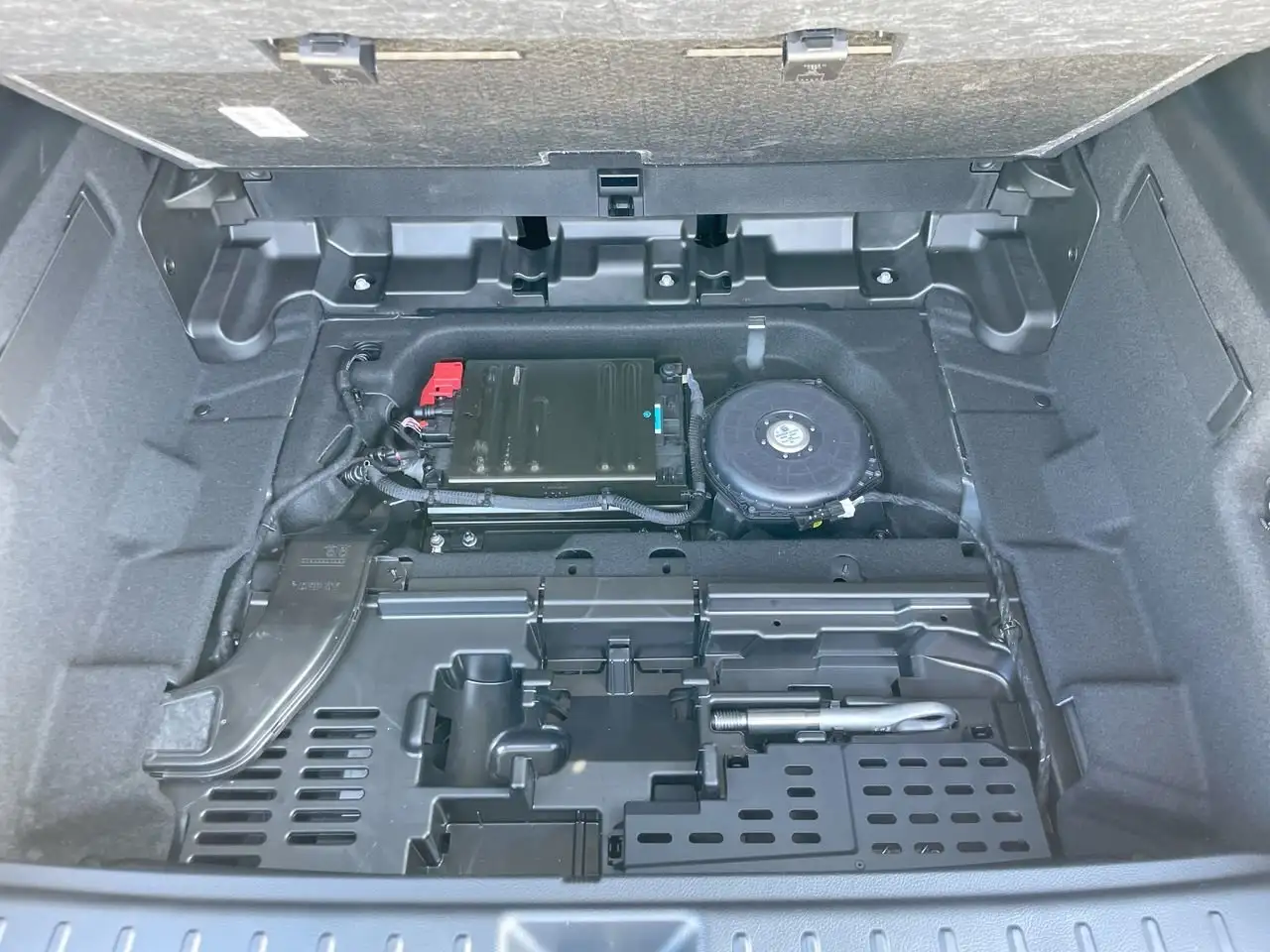 Mercedes-Benz GLB снимка Mercedes-Benz GLB