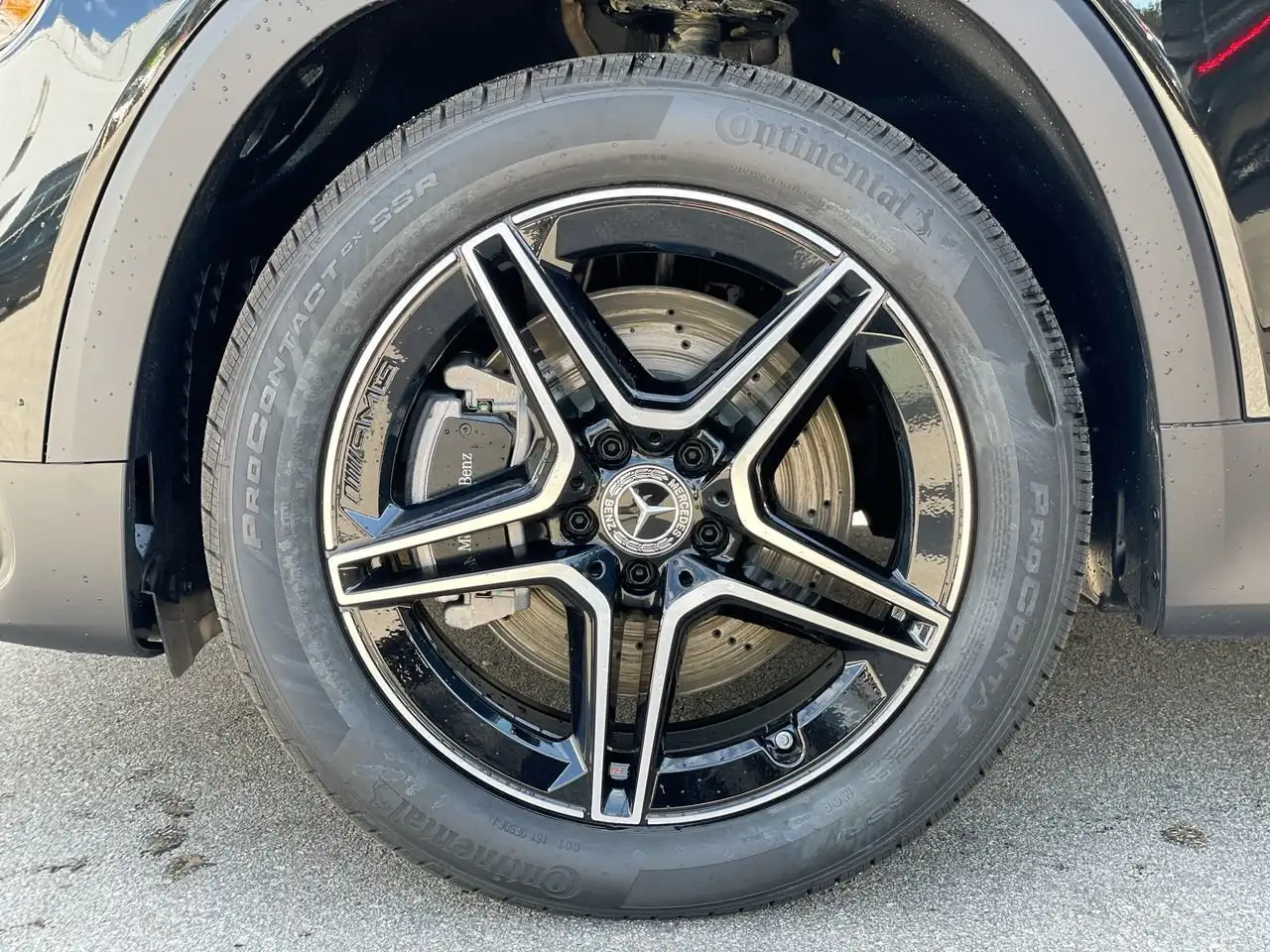 Mercedes-Benz GLB снимка Mercedes-Benz GLB