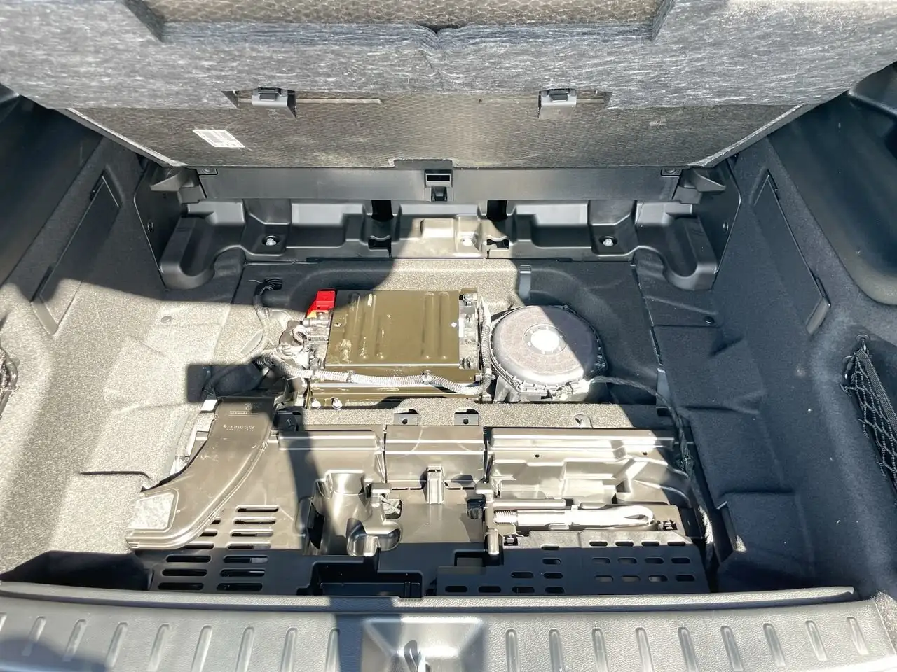 Mercedes-Benz GLB снимка Mercedes-Benz GLB