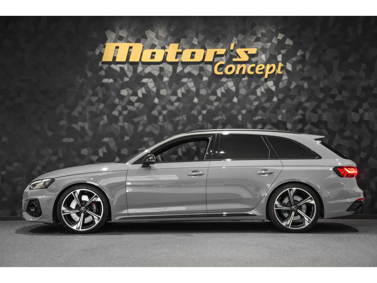 Audi RS4 AVANT 2.9 V6 QUATTRO Gris - 2