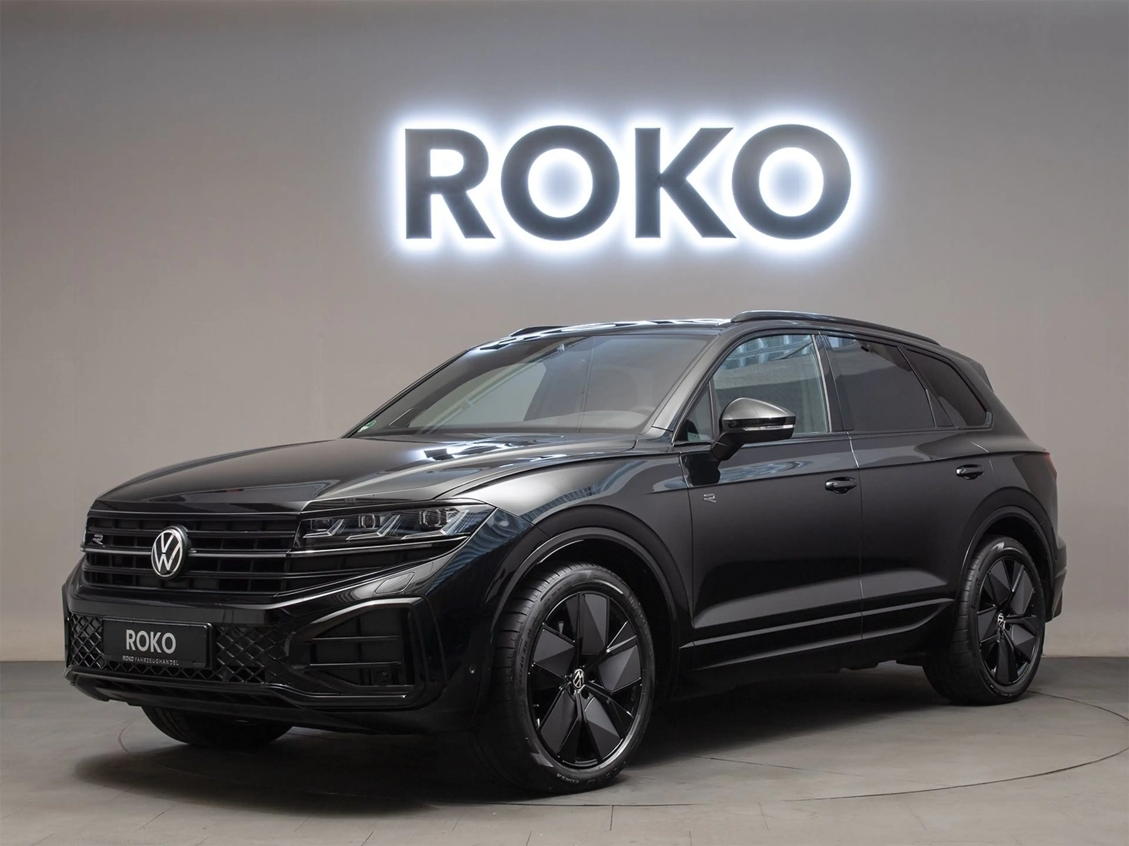 Volkswagen Touareg R-Line HuD 360° StdHzg Pano 21" AHK