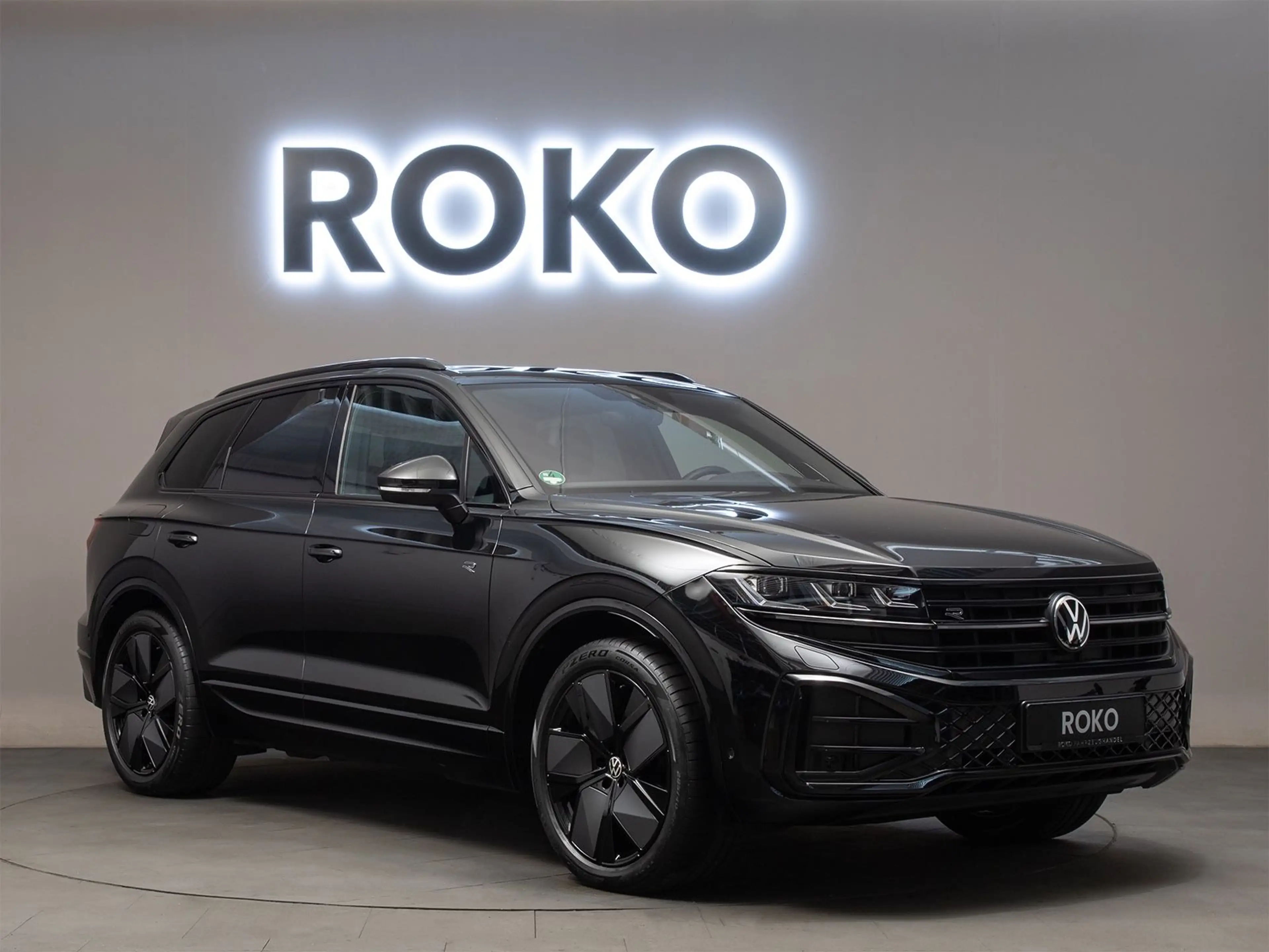 Volkswagen Touareg R-Line HuD 360° StdHzg Pano 21" AHK — photo 3