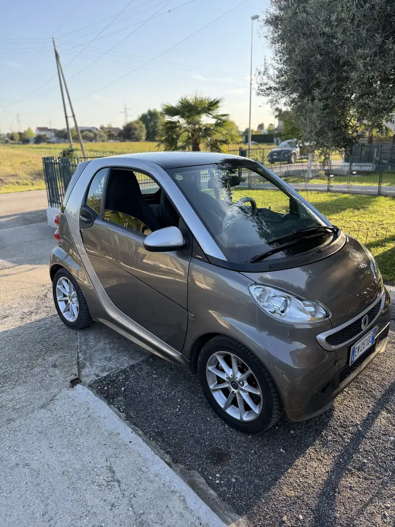 smart forTwo 1.0 mhd bianca lim 70cv - 2