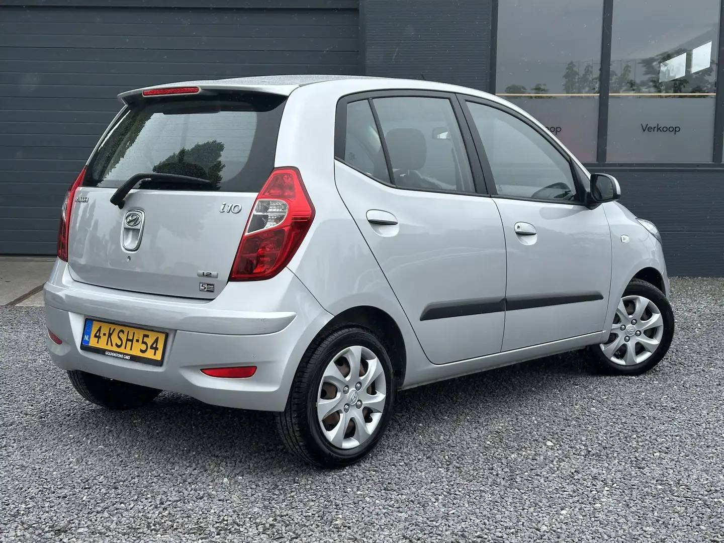 Hyundai i10 1.2 i-Drive Cool 1e Eigenaar,Airco,Elektr. Ramen,A Grijs - 2