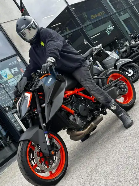KTM 1290 Super Duke R - foto 7