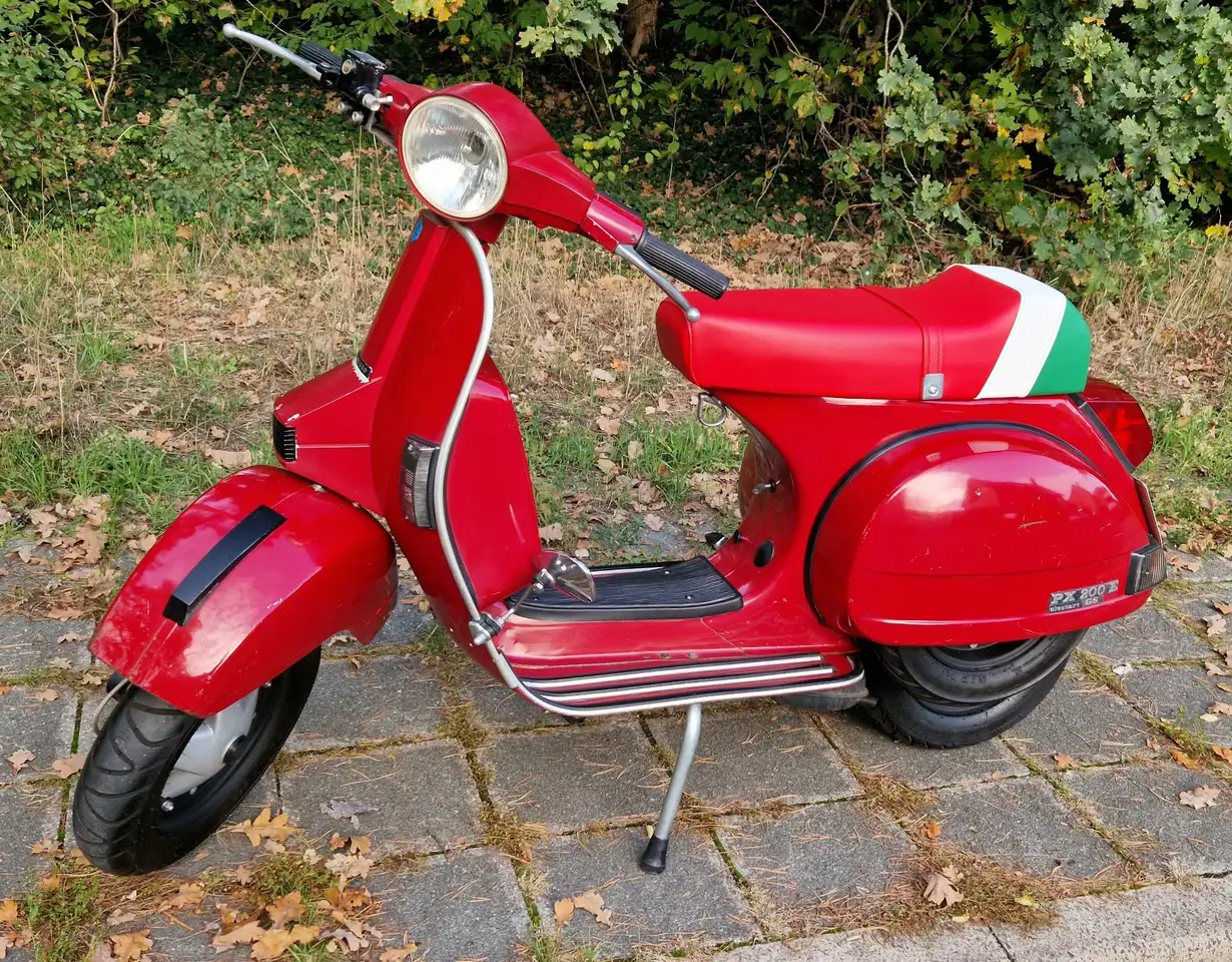 Vespa PX 200 E