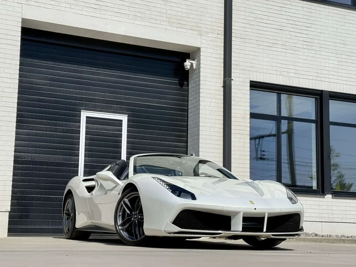 Ferrari 488 Spider 3.9 Turbo V8 F1 \LIFT/CARBON/BIANCO-ITALIA\ Blanc - 1